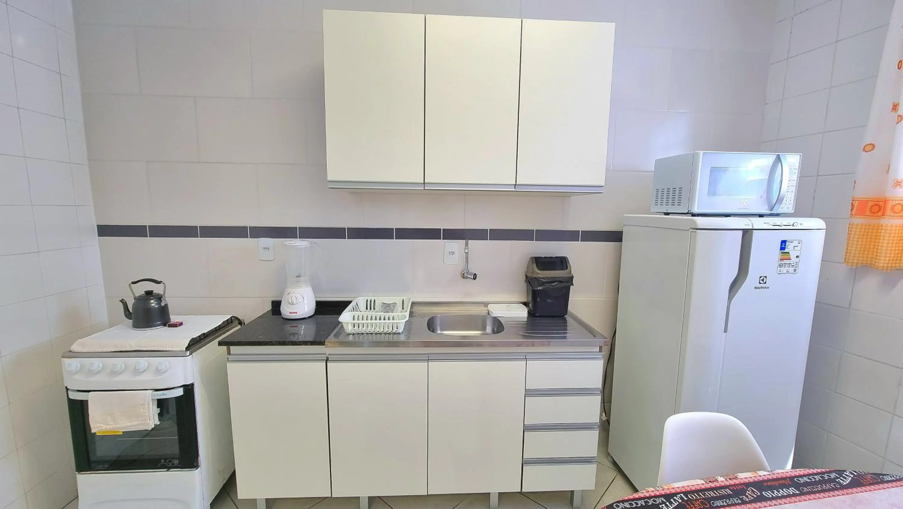Kitchen or kitchenette in Residencial Las Rocas I