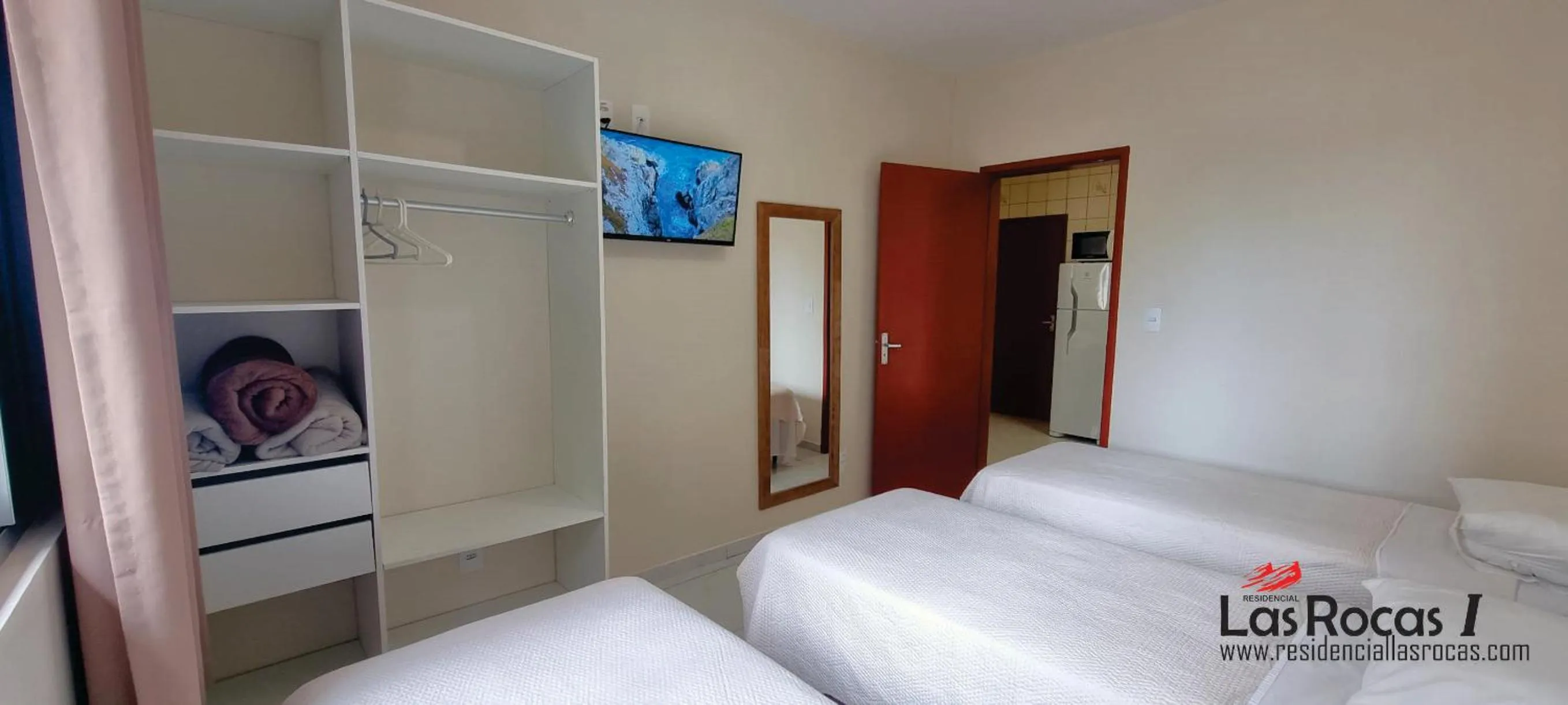 Photo of the whole room, Bed in Residencial Las Rocas I