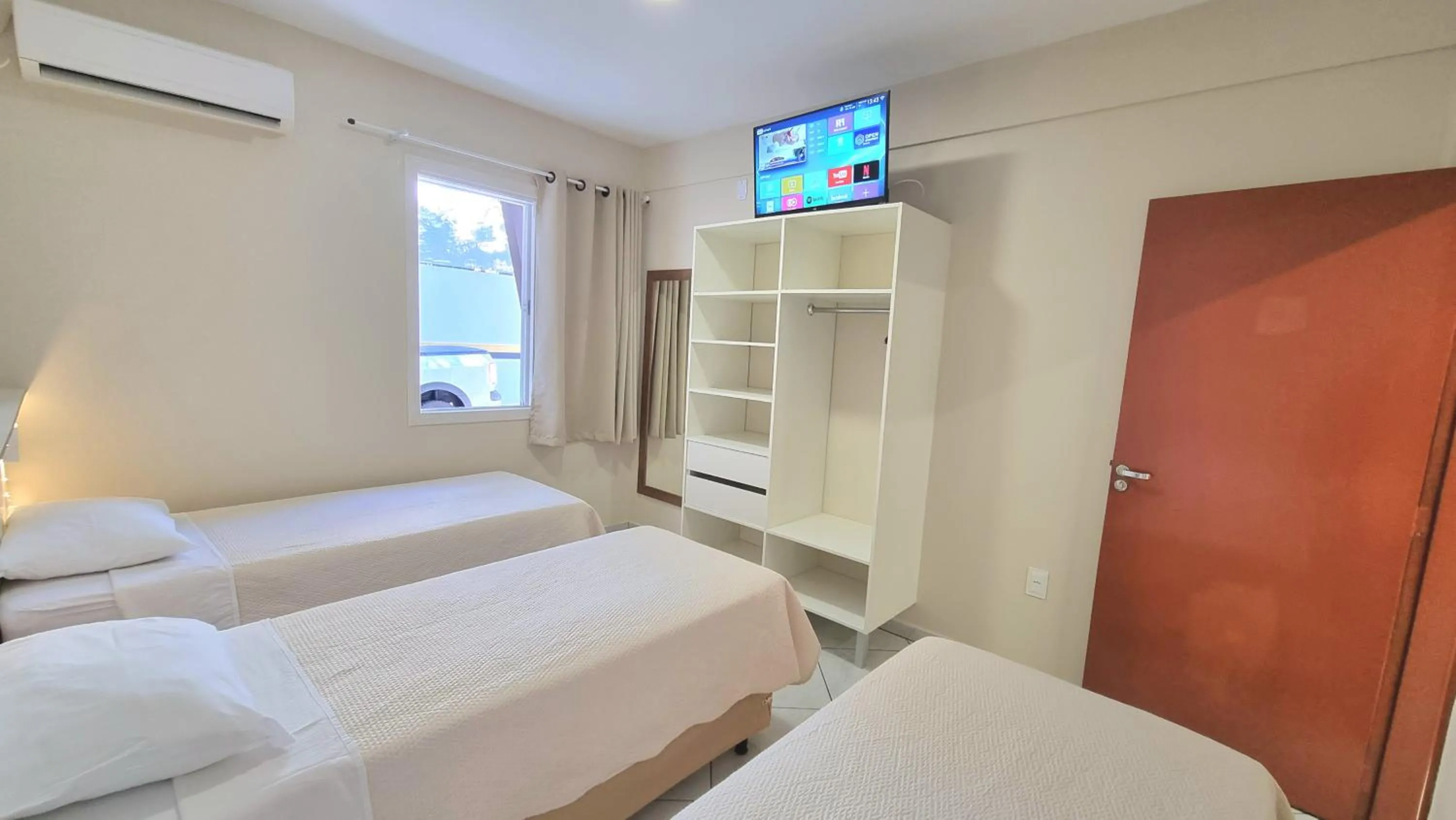 Photo of the whole room, Bed in Residencial Las Rocas I