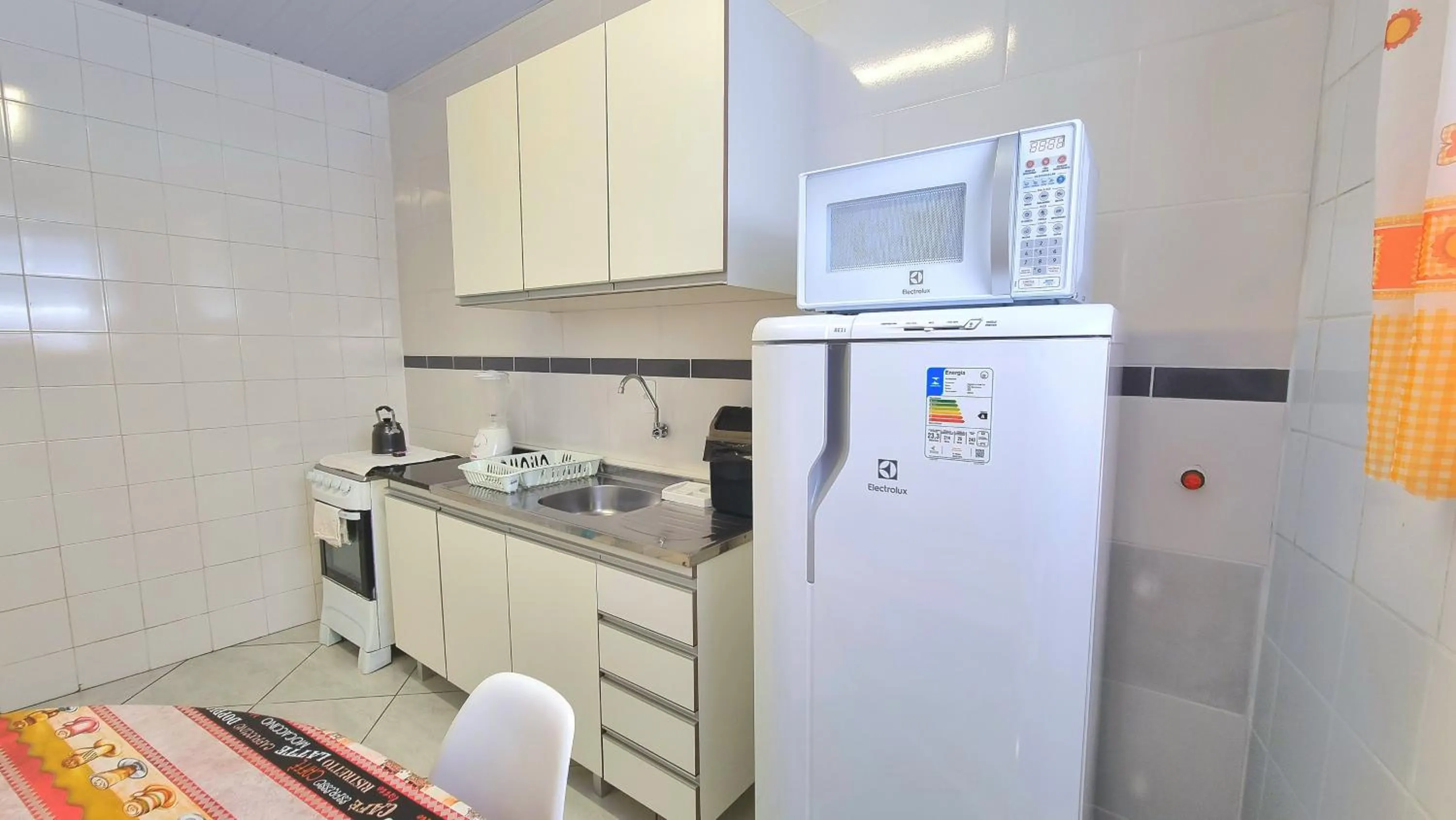 Kitchen or kitchenette in Residencial Las Rocas I