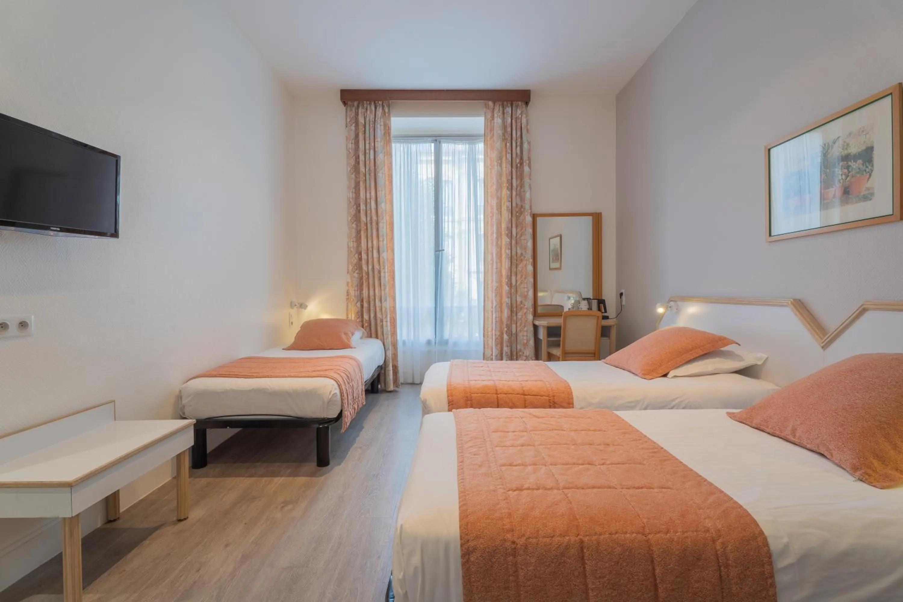 Bedroom, Bed in Hotel Busby