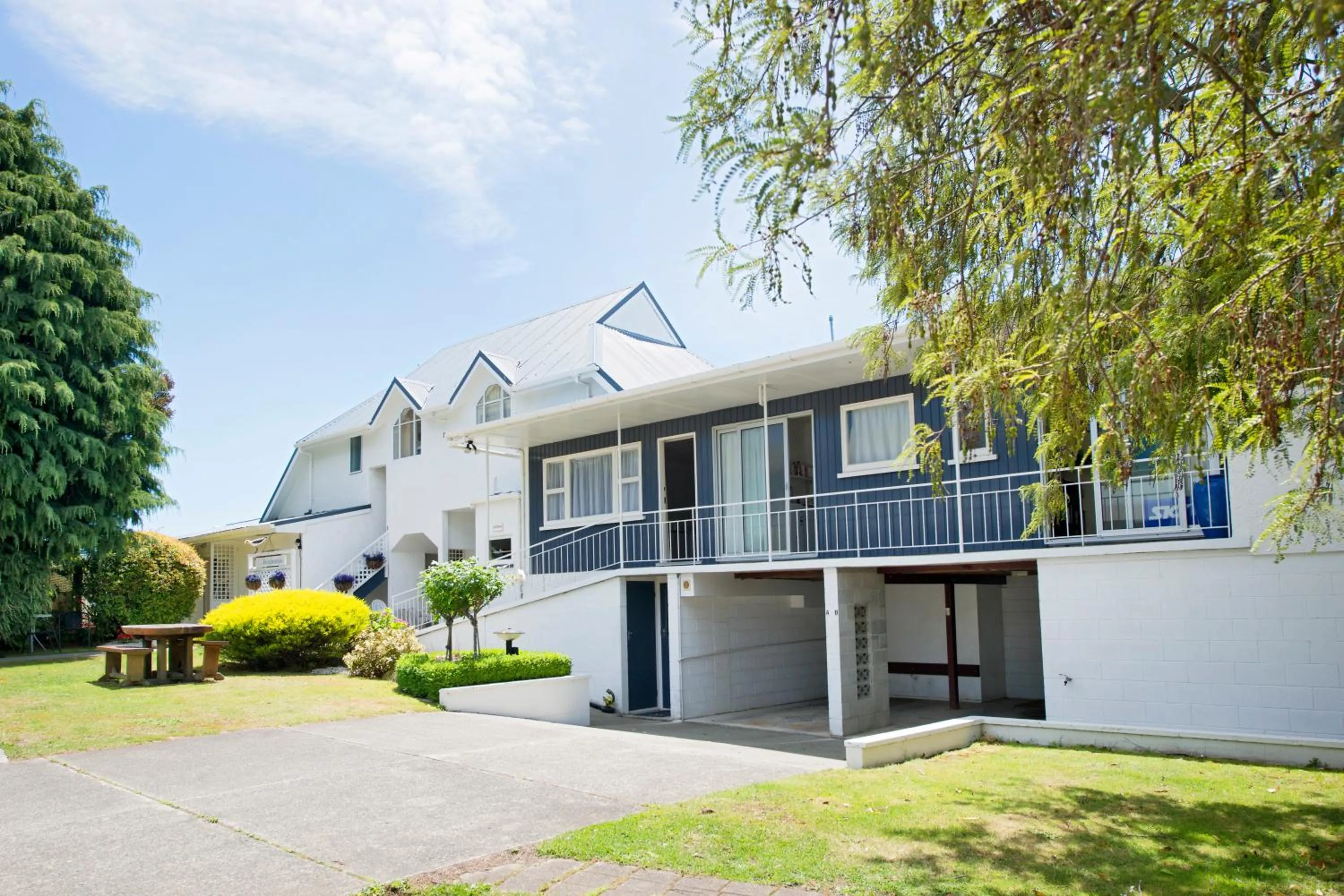 Waimarie on Riverside Motel & Apartments