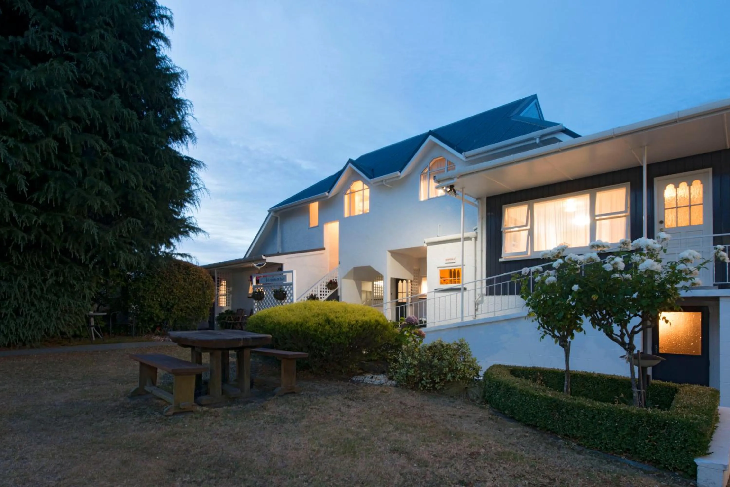 Waimarie on Riverside Motel & Apartments