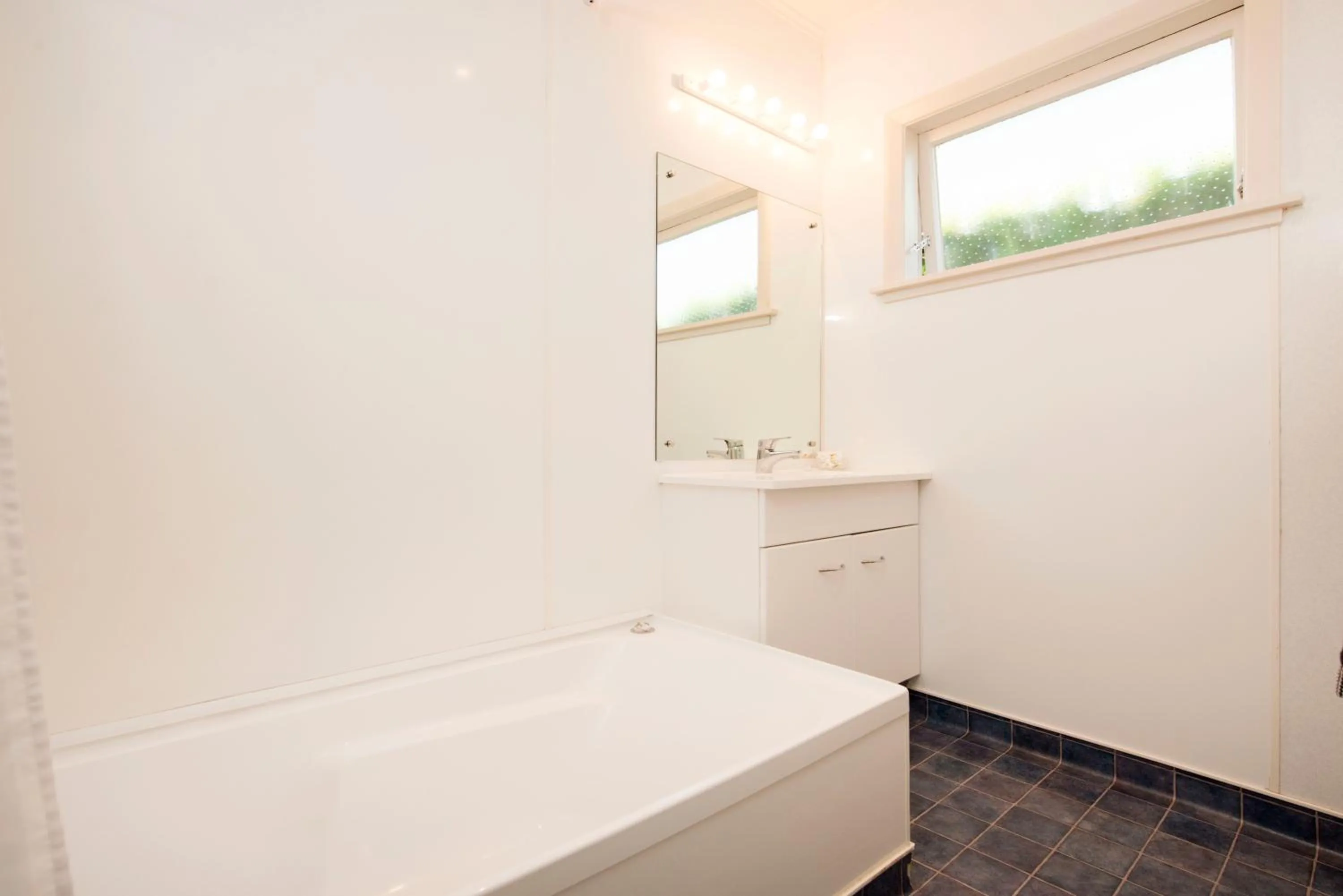 Waimarie on Riverside Motel & Apartments