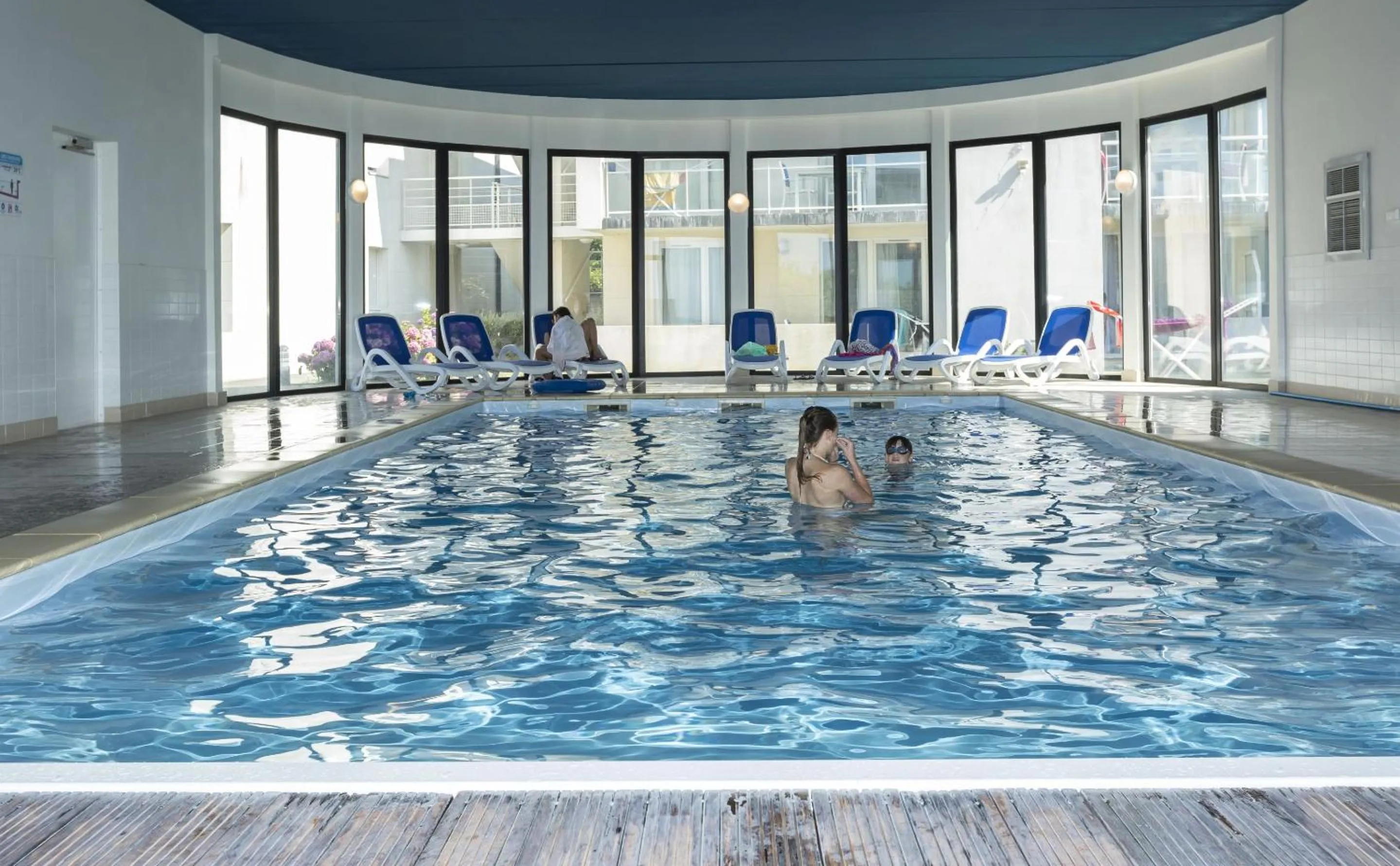 Swimming pool in Résidence Odalys Domaine des Roches Jaunes