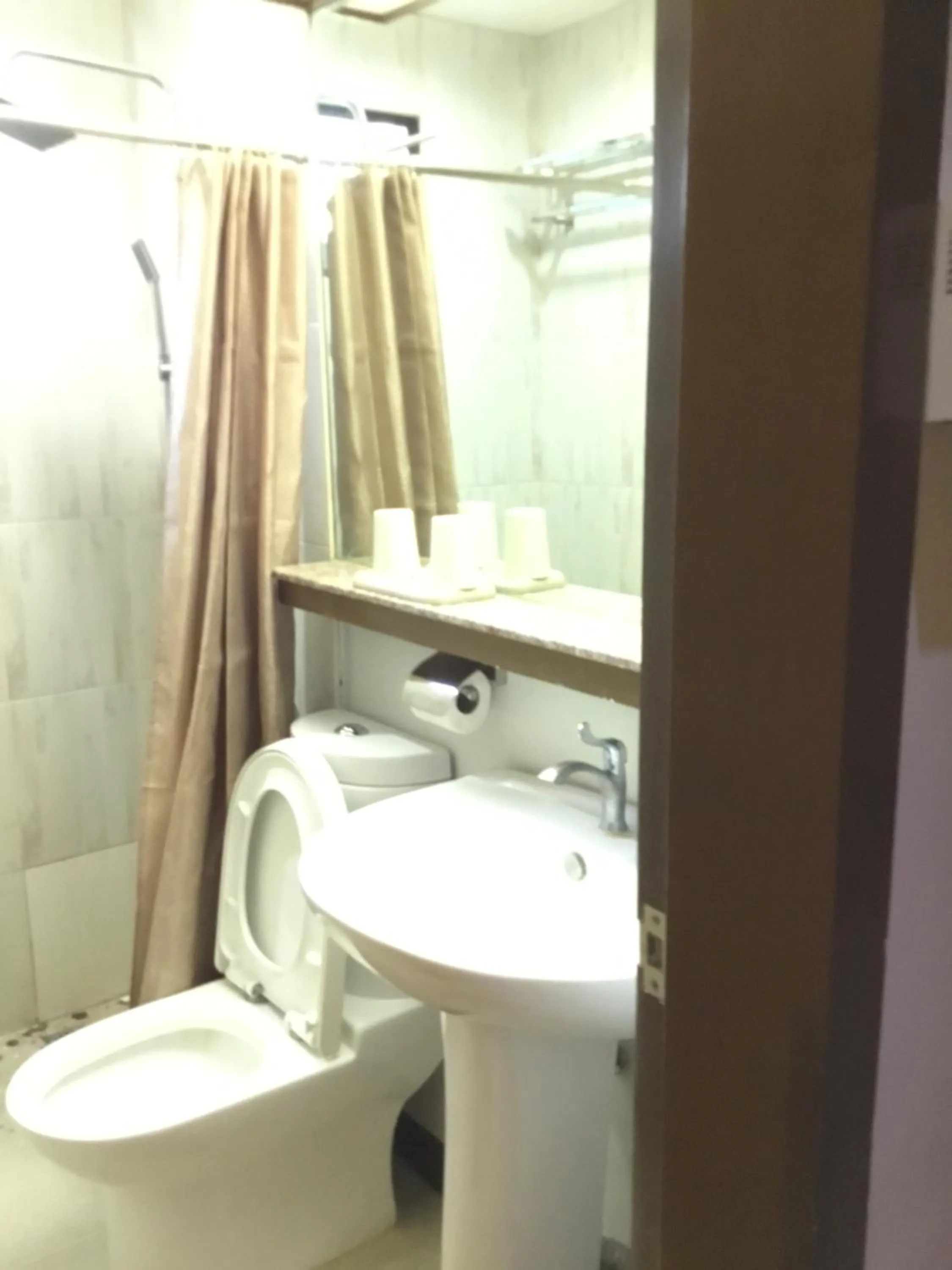 Shower in Delle Suites