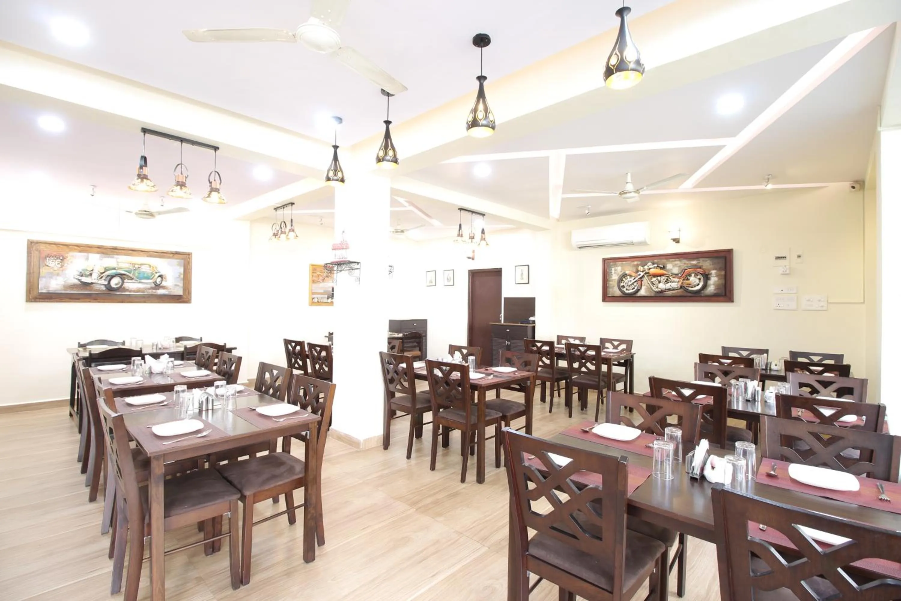 Restaurant/places to eat in Treebo Ivory House