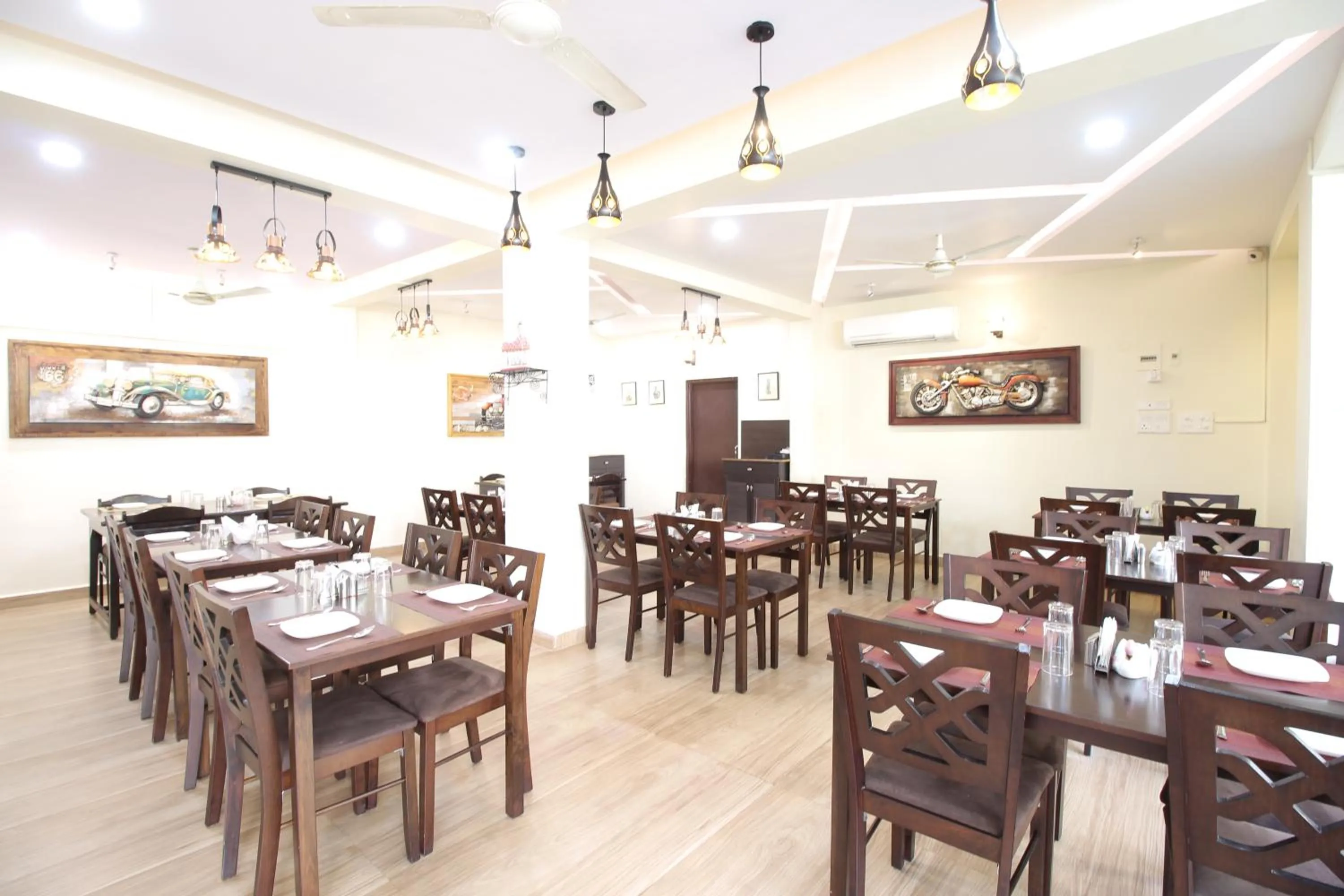 Restaurant/places to eat in Treebo Ivory House