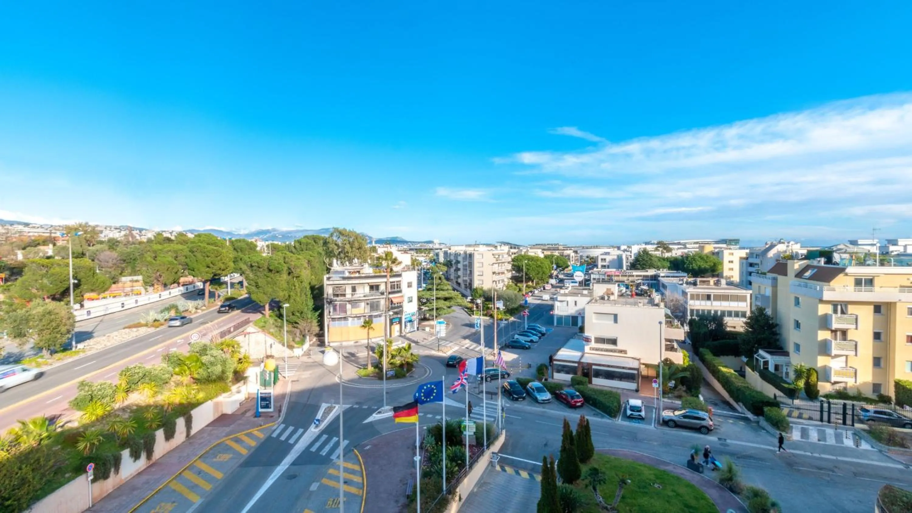 Photo of the whole room in Holiday Inn Nice - Port St Laurent by IHG