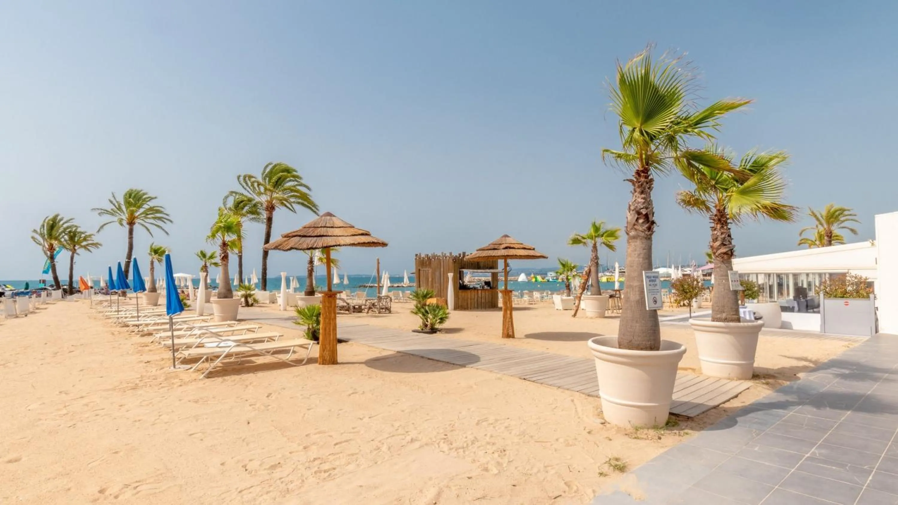 Beach in Holiday Inn Nice - Port St Laurent by IHG