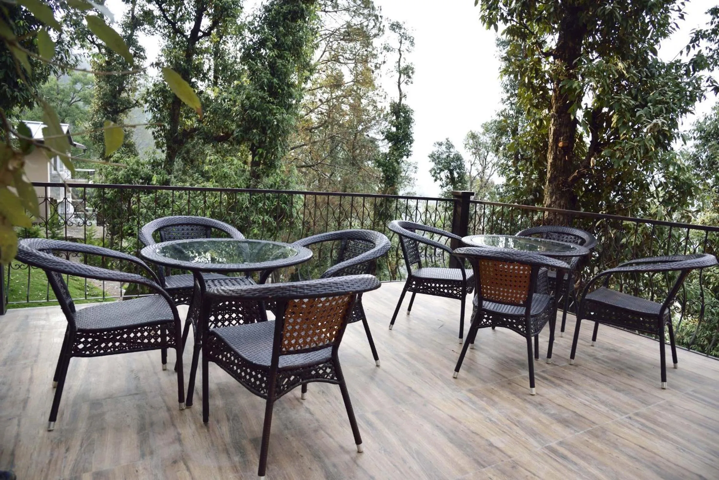 Communal lounge/ TV room in The Fern Hillside Resort Bhimtal