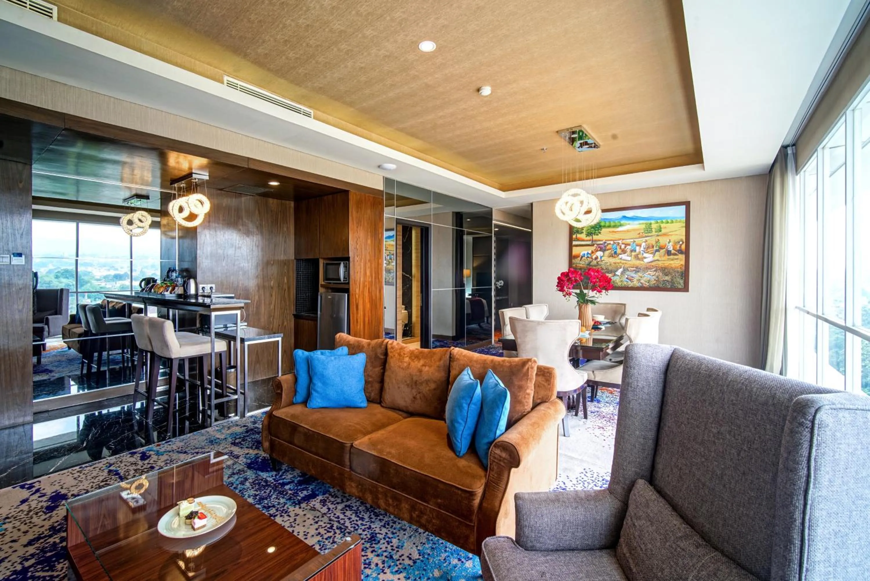 Seating area in Aston Pasteur