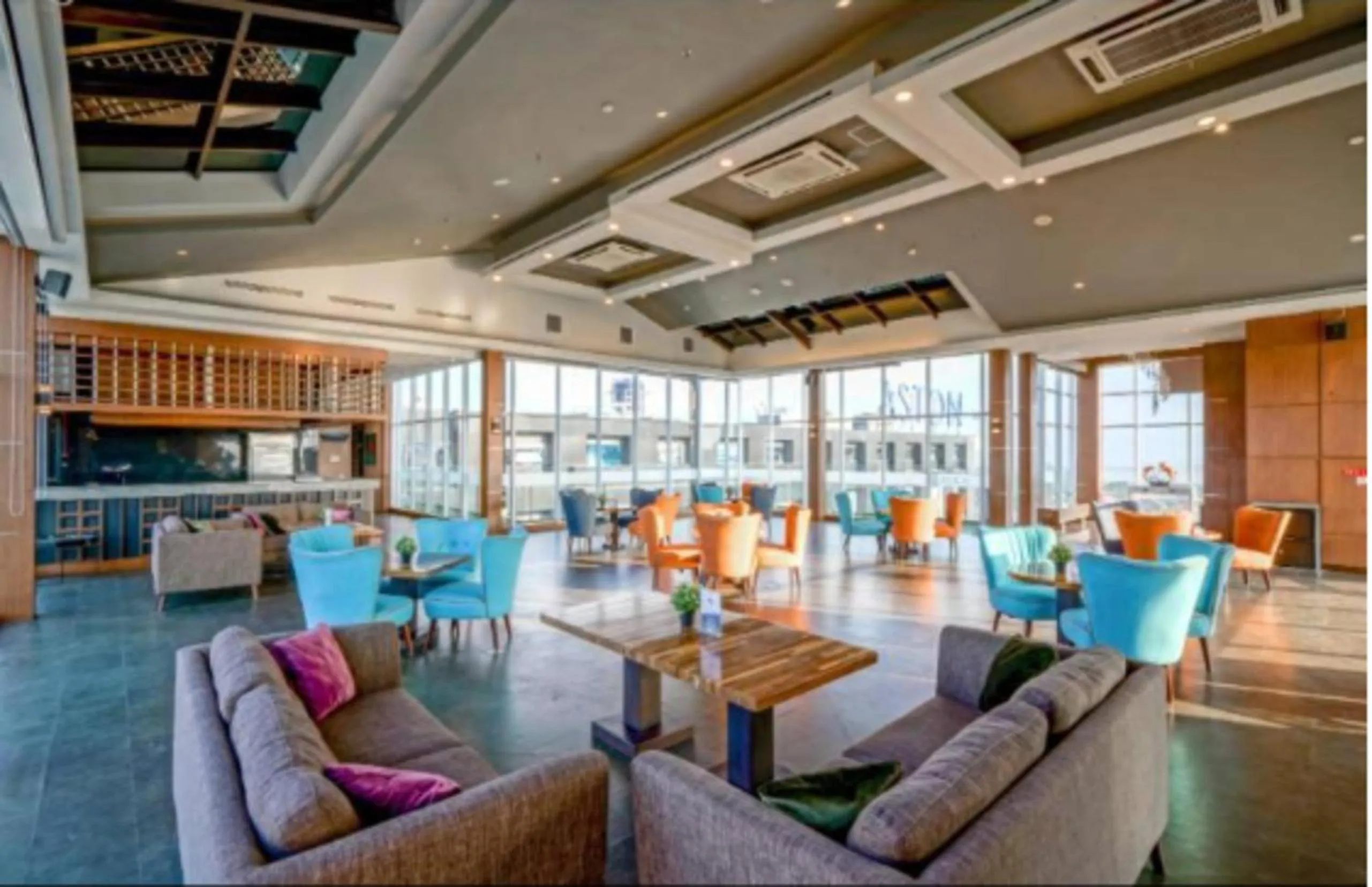 Restaurant/places to eat in Aston Pasteur