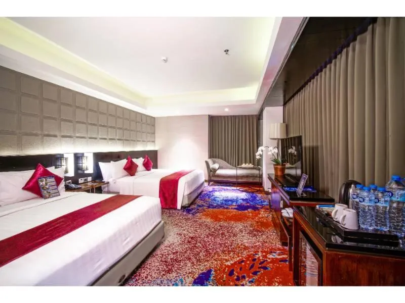 Bedroom, Bed in Aston Pasteur