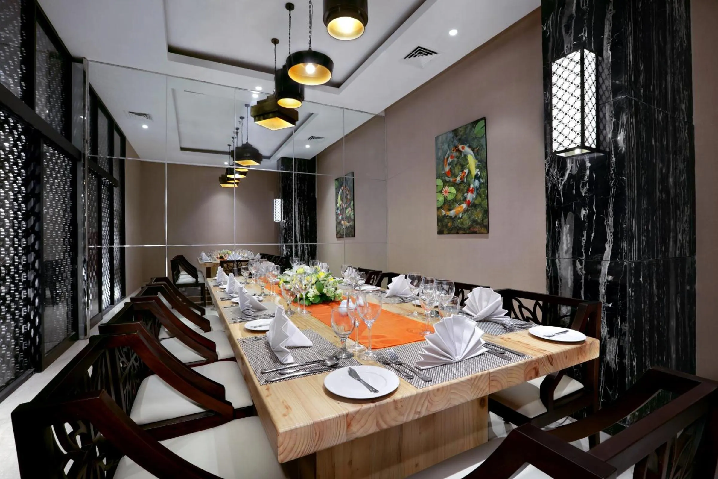 Area and facilities in Aston Pasteur