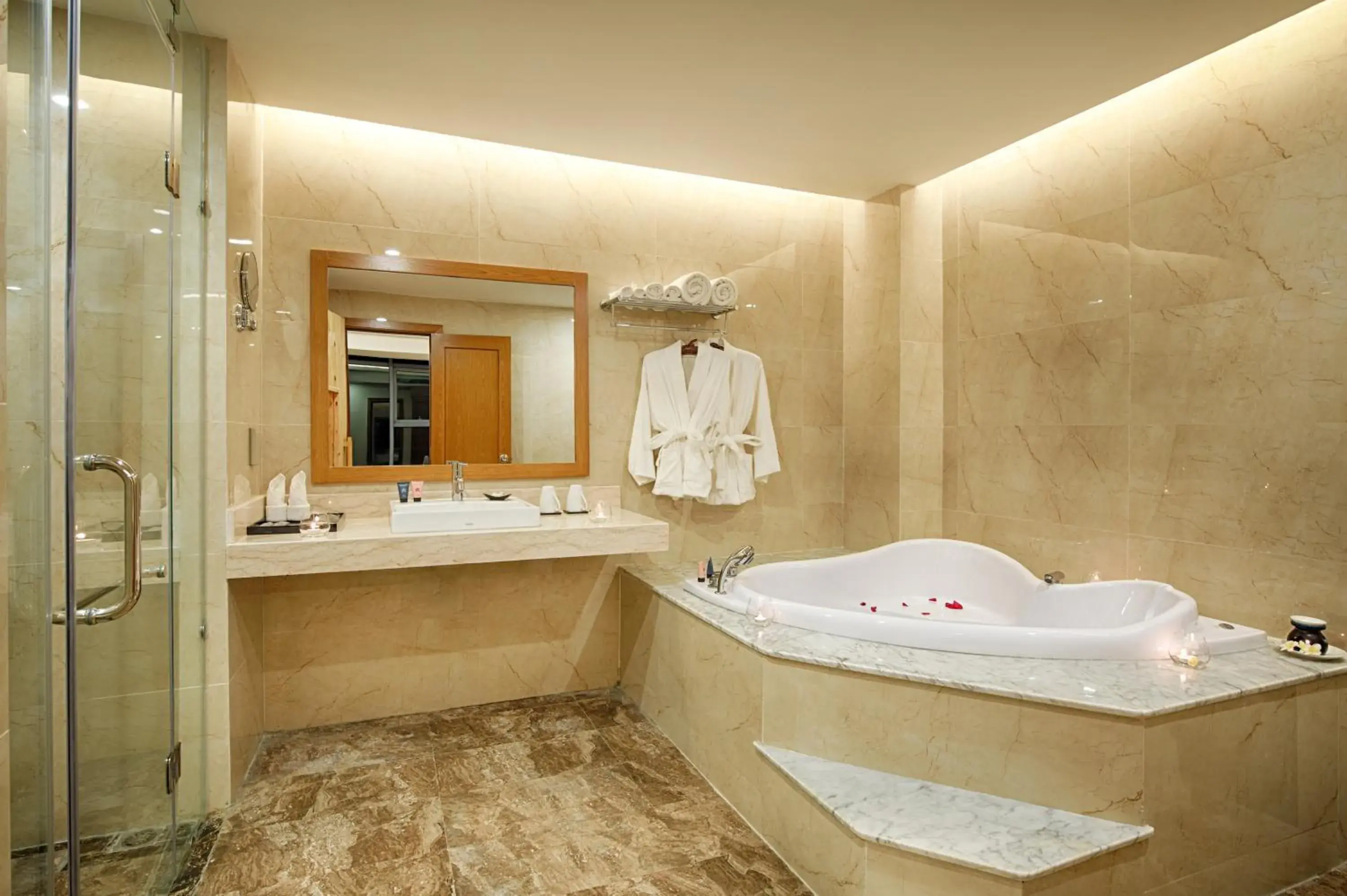 Bathroom in Muong Thanh Holiday Ly Son Bathroom in Muong Thanh Holiday Ly Son