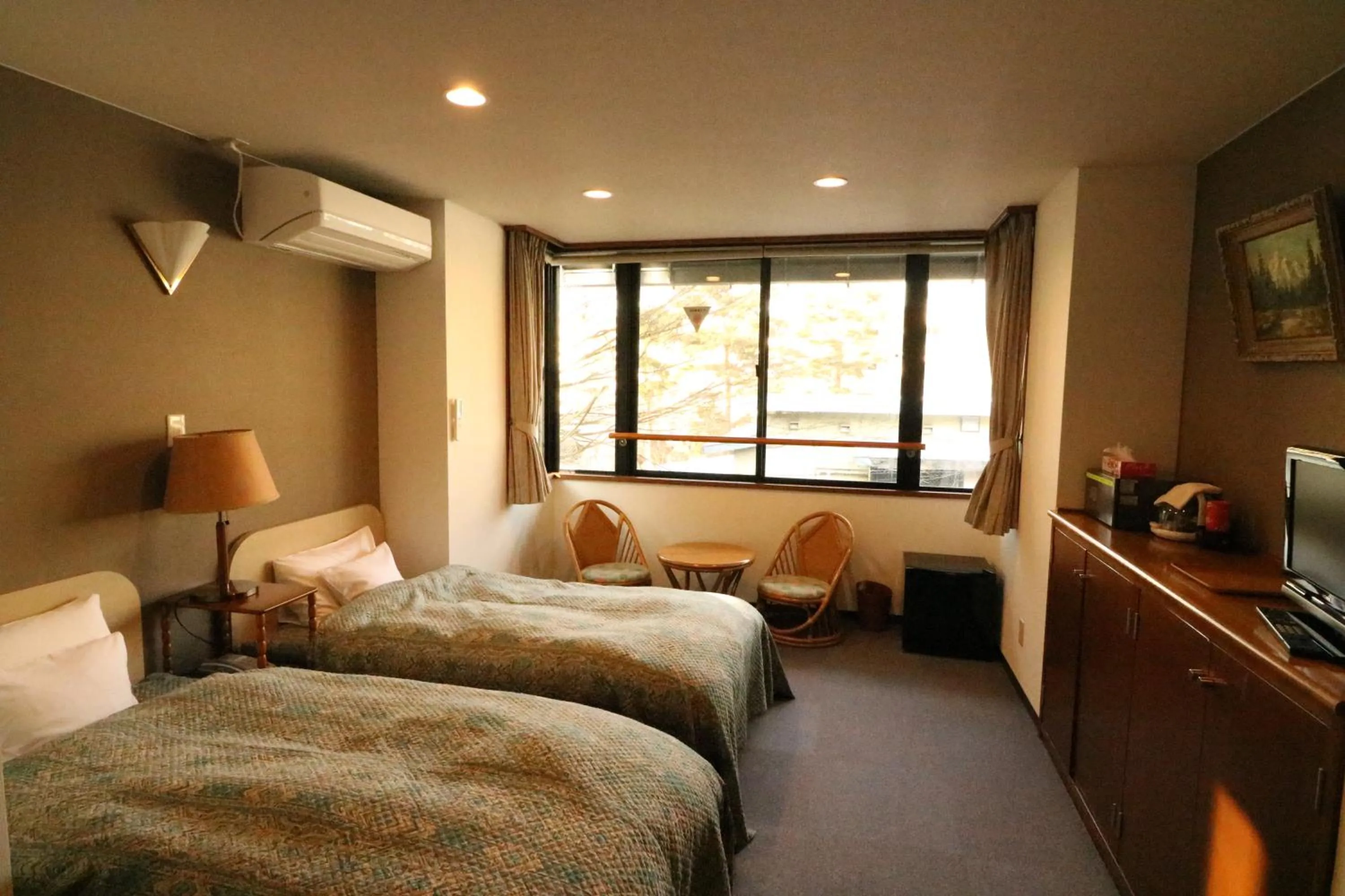 Photo of the whole room, Bed in Wakamizusou