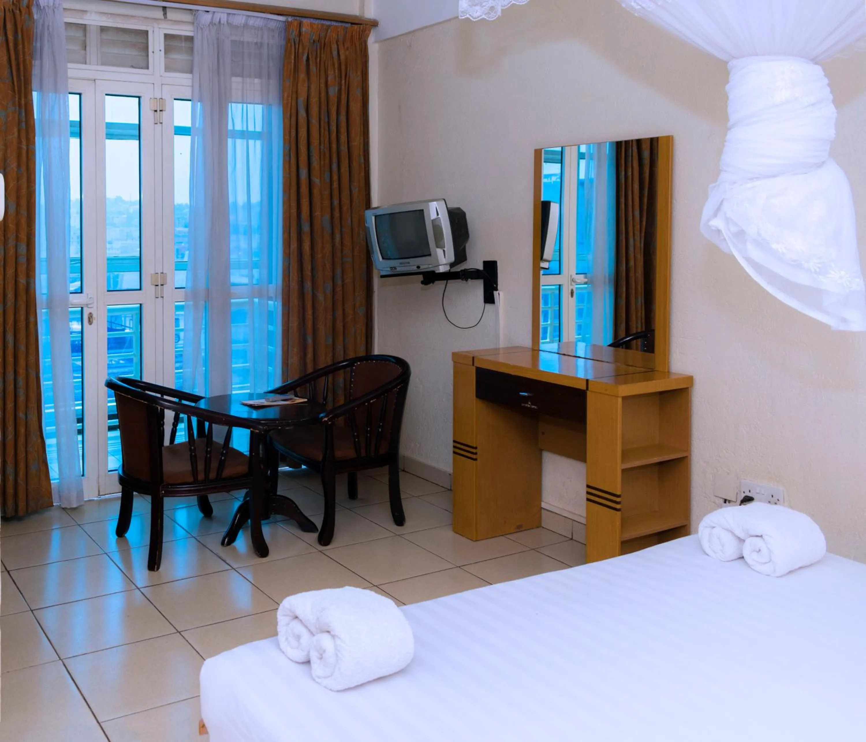 Photo of the whole room in Aponye Hotel Kampala