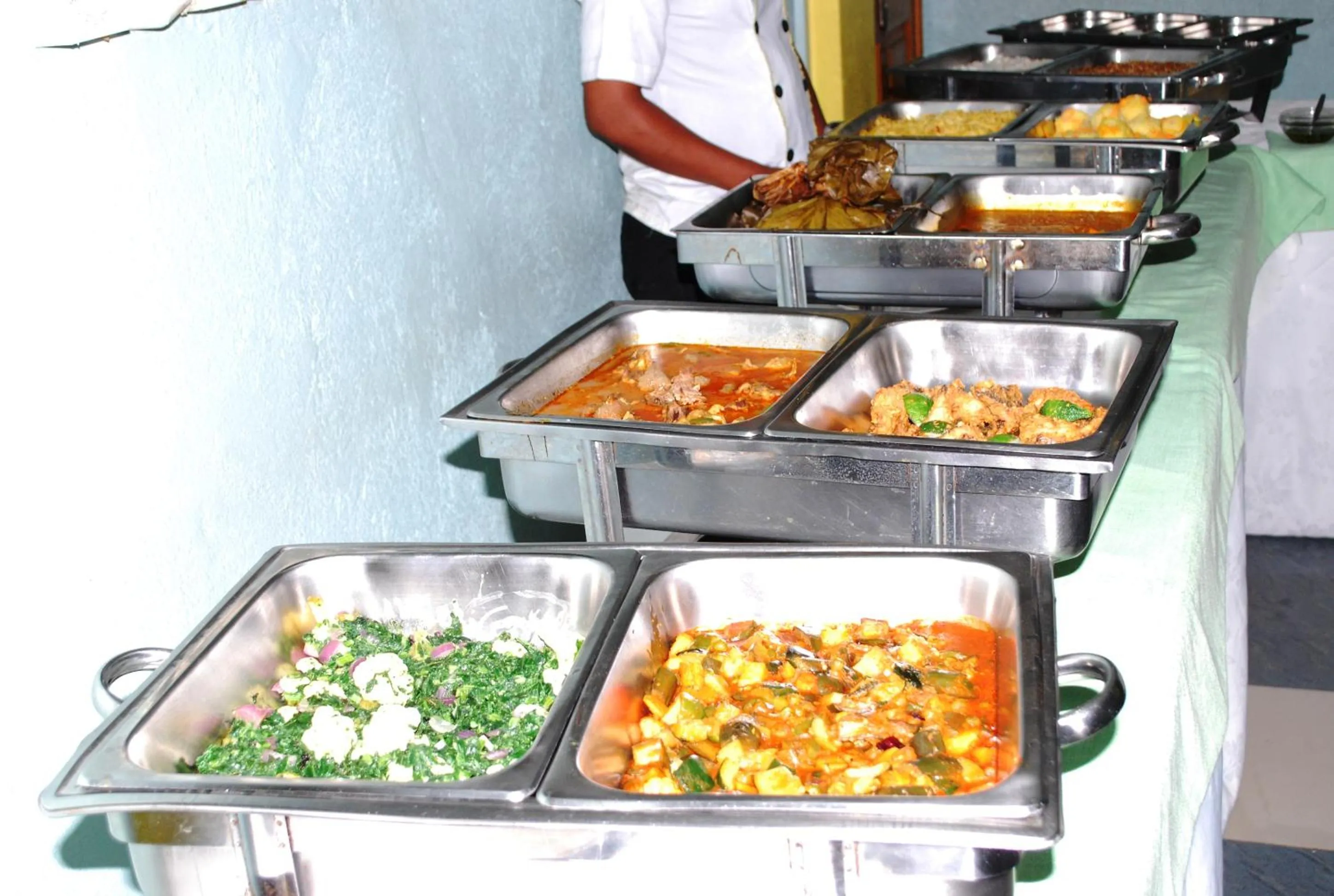 Food and drinks in Aponye Hotel Kampala