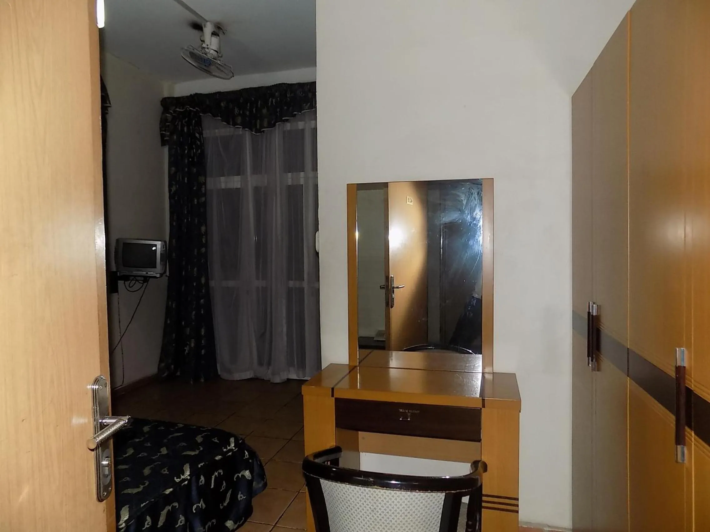 TV and multimedia in Aponye Hotel Kampala