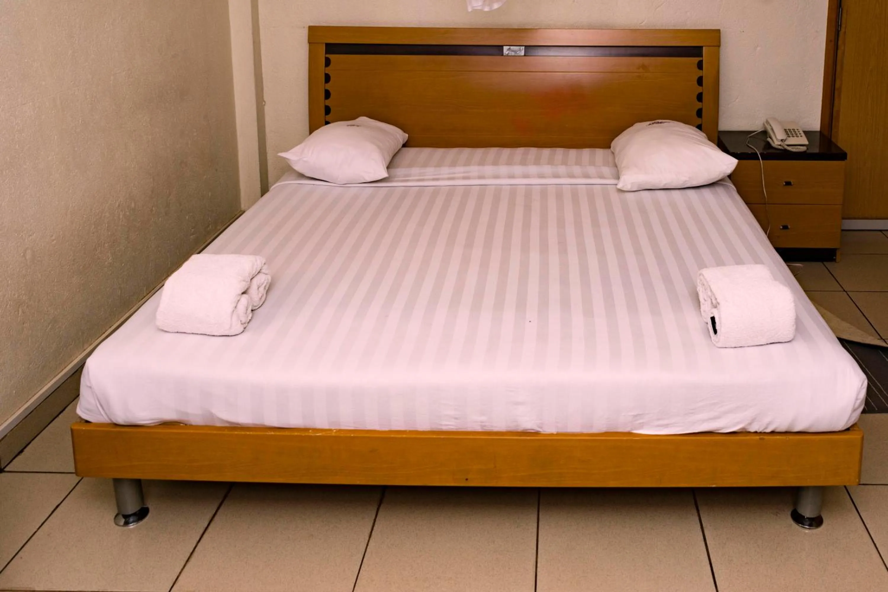 Photo of the whole room in Aponye Hotel Kampala