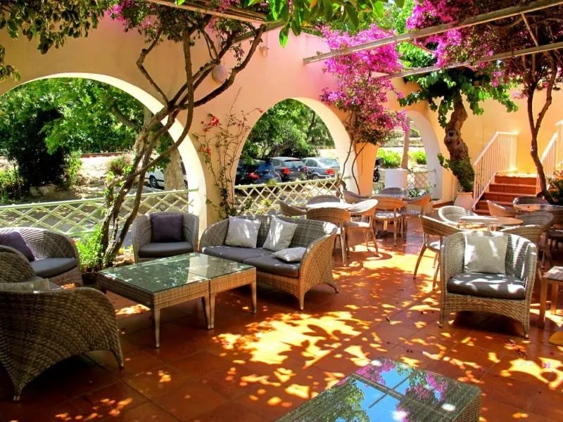 Patio in Hotel de la Plage Santa Vittoria