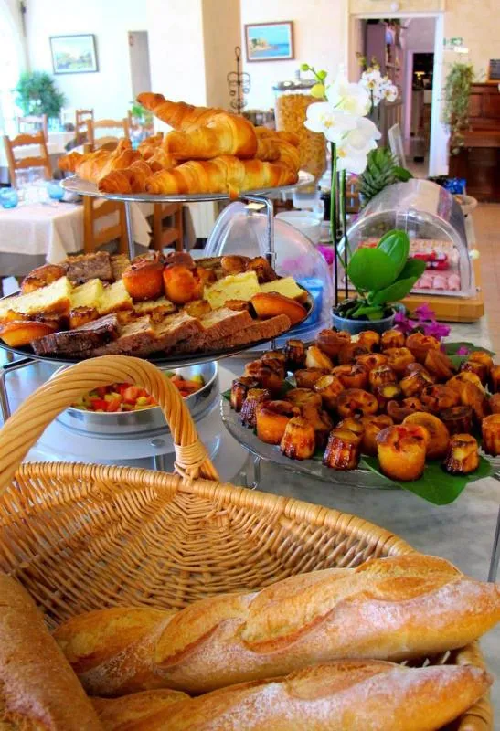 Food in Hotel de la Plage Santa Vittoria