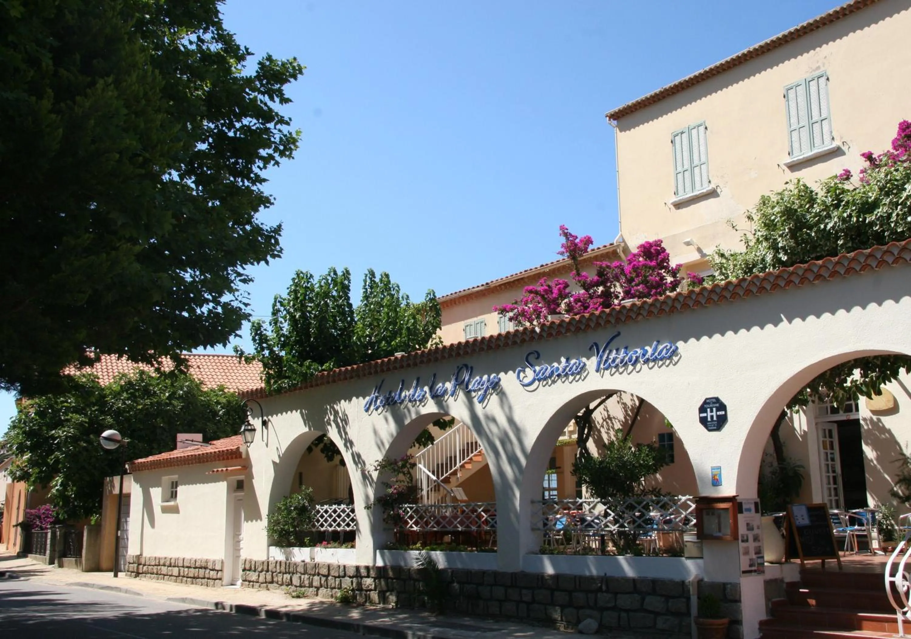 Facade/entrance in Hotel de la Plage Santa Vittoria