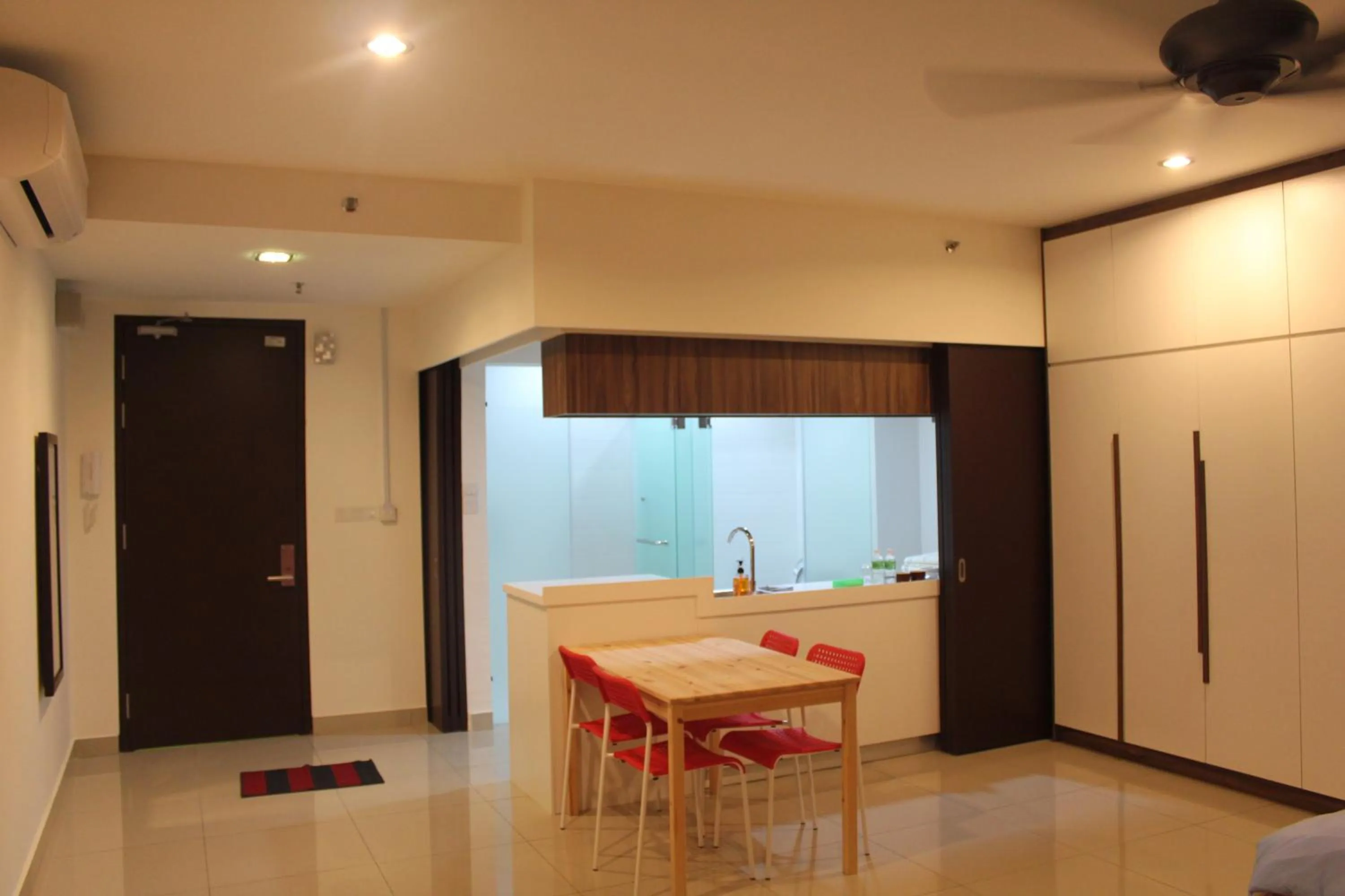 De Houz @ Setia Alam Trefoil Homestay