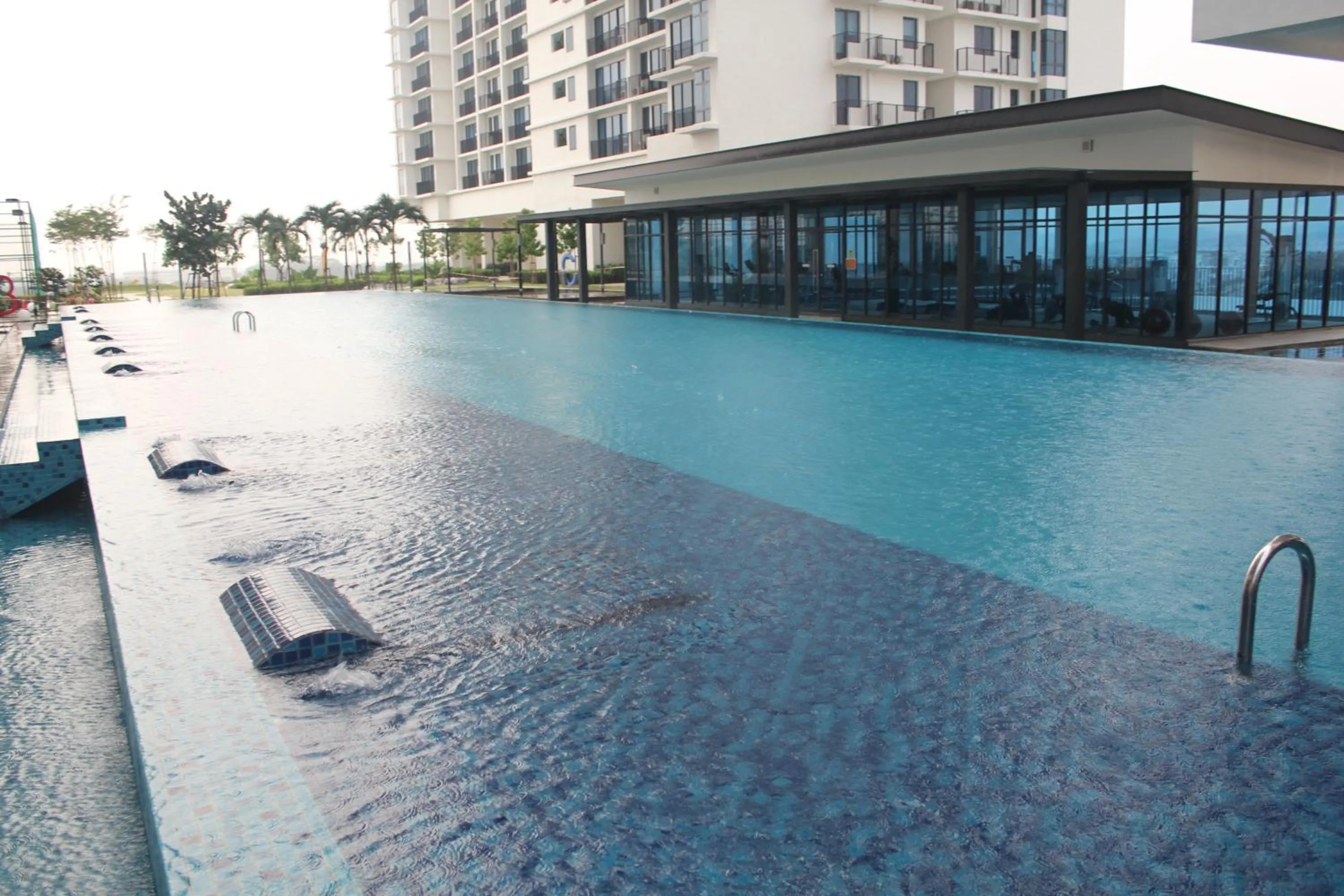 Fitness centre/facilities in De Houz @ Setia Alam Trefoil Homestay