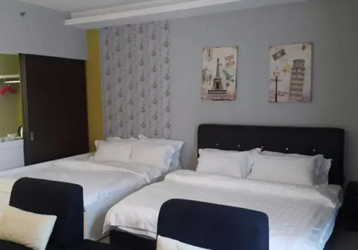 Bed in De Houz @ Setia Alam Trefoil Homestay Bed in De Houz @ Setia Alam Trefoil Homestay