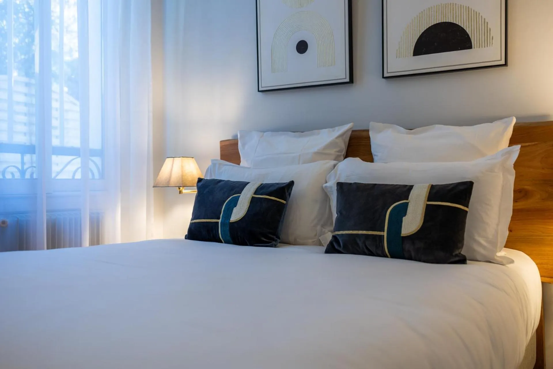 Decorative detail, Bed in Hotel Albert 1er