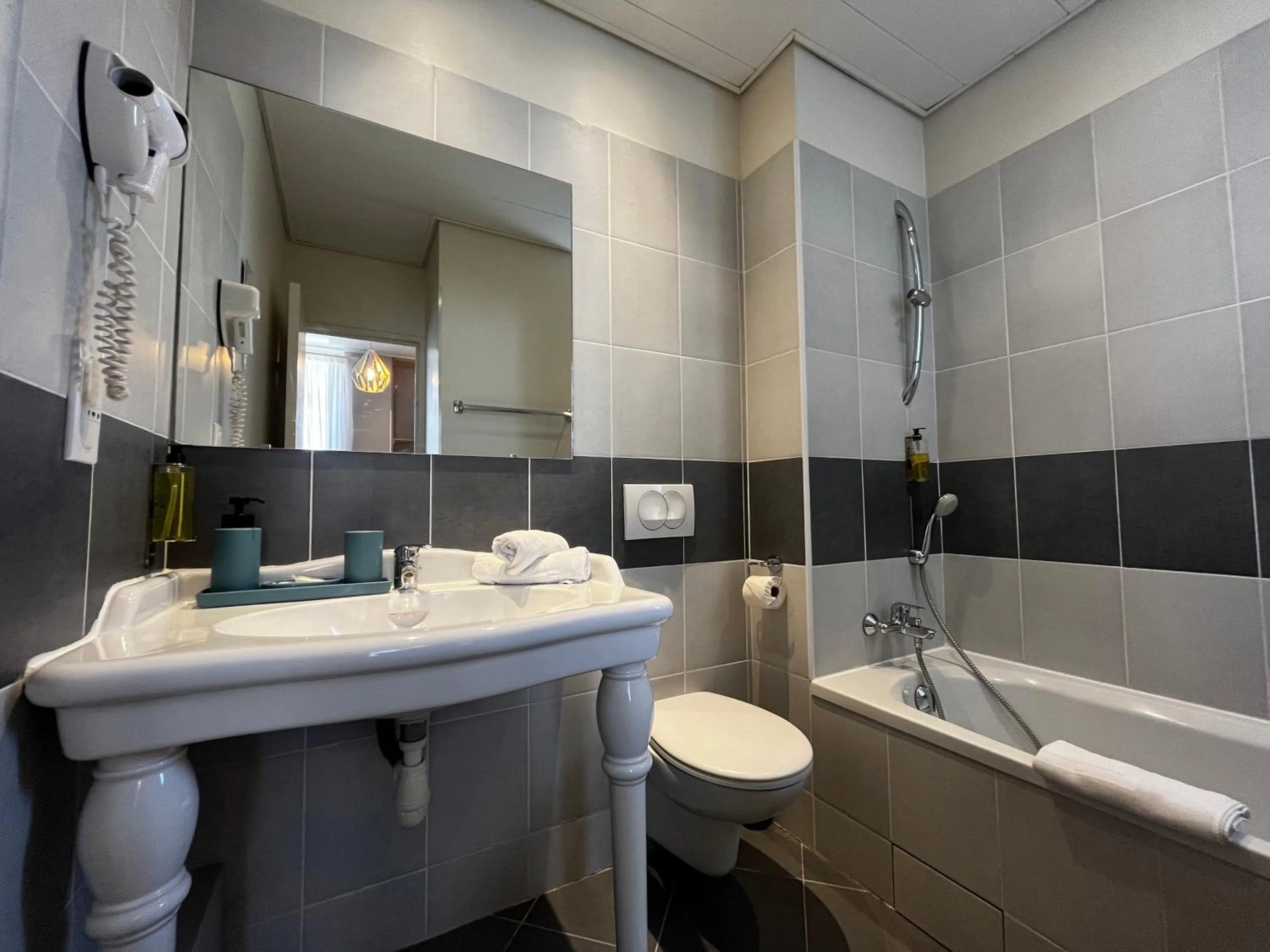 Bathroom in Hotel Albert 1er