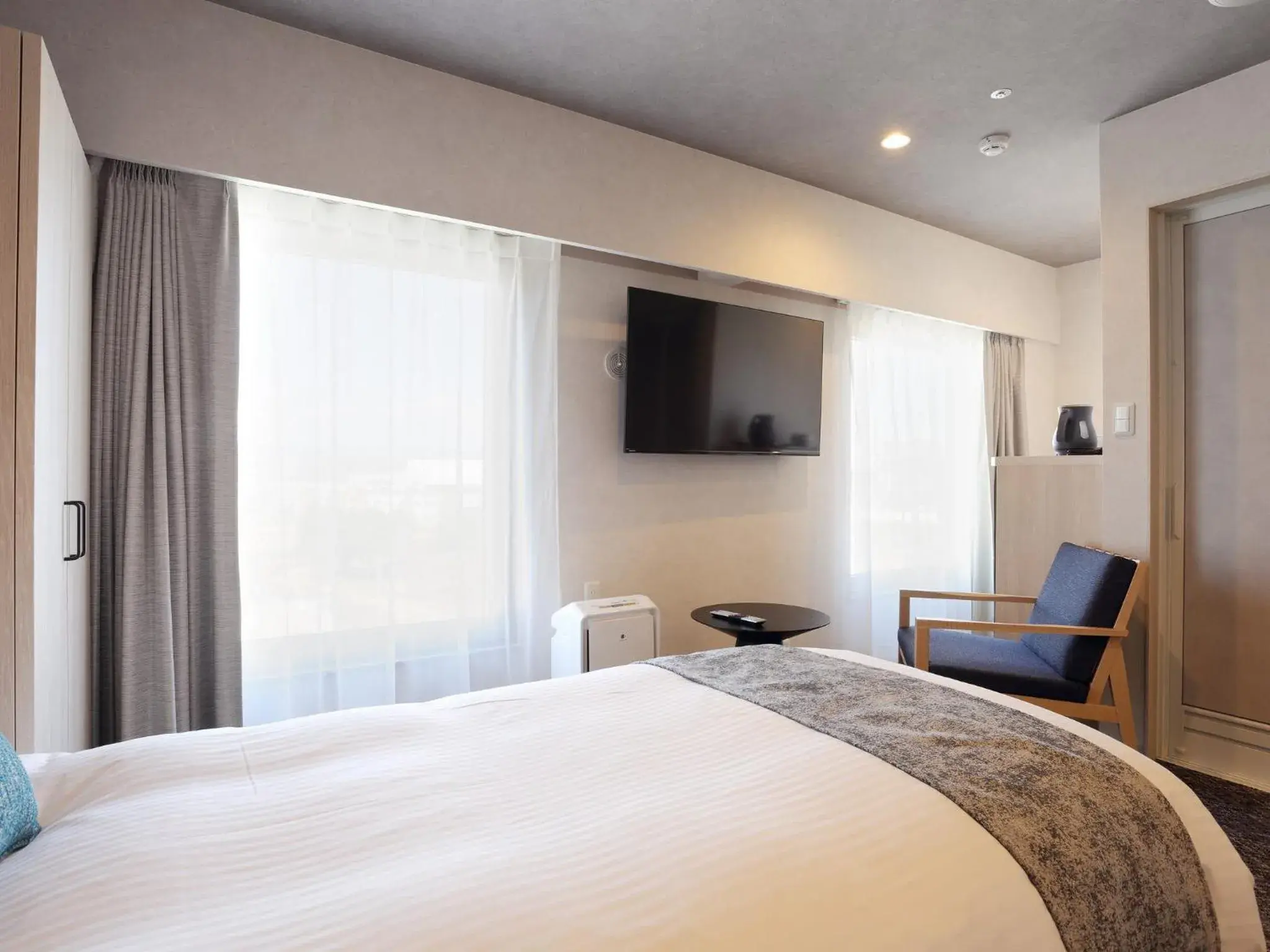 Photo of the whole room in AkishimaStationHotel TOKYO Photo of the whole room in AkishimaStationHotel TOKYO