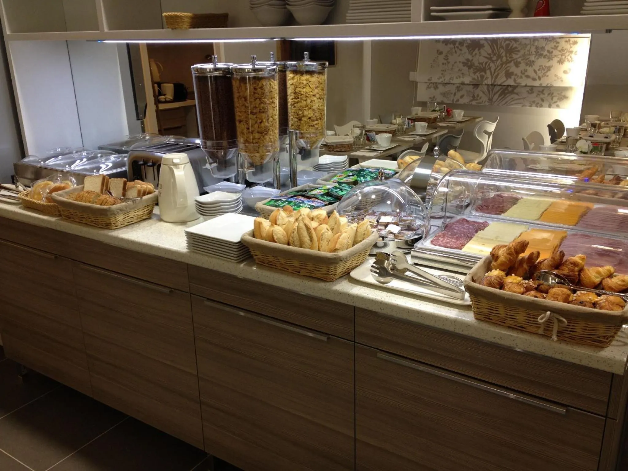 Food in Riviera Eden Palace