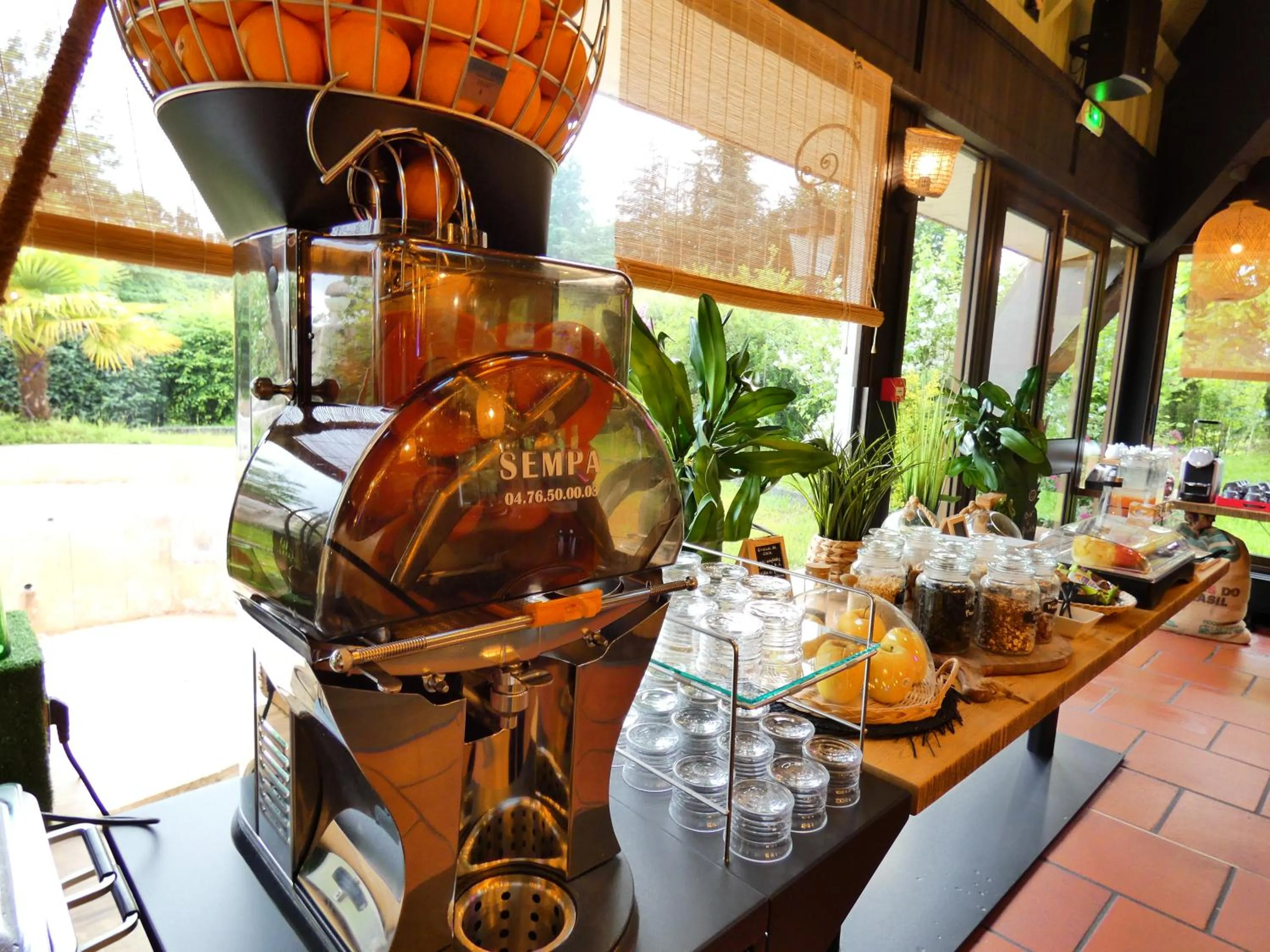 Buffet breakfast in Contact Hotel BG Limoges Sud