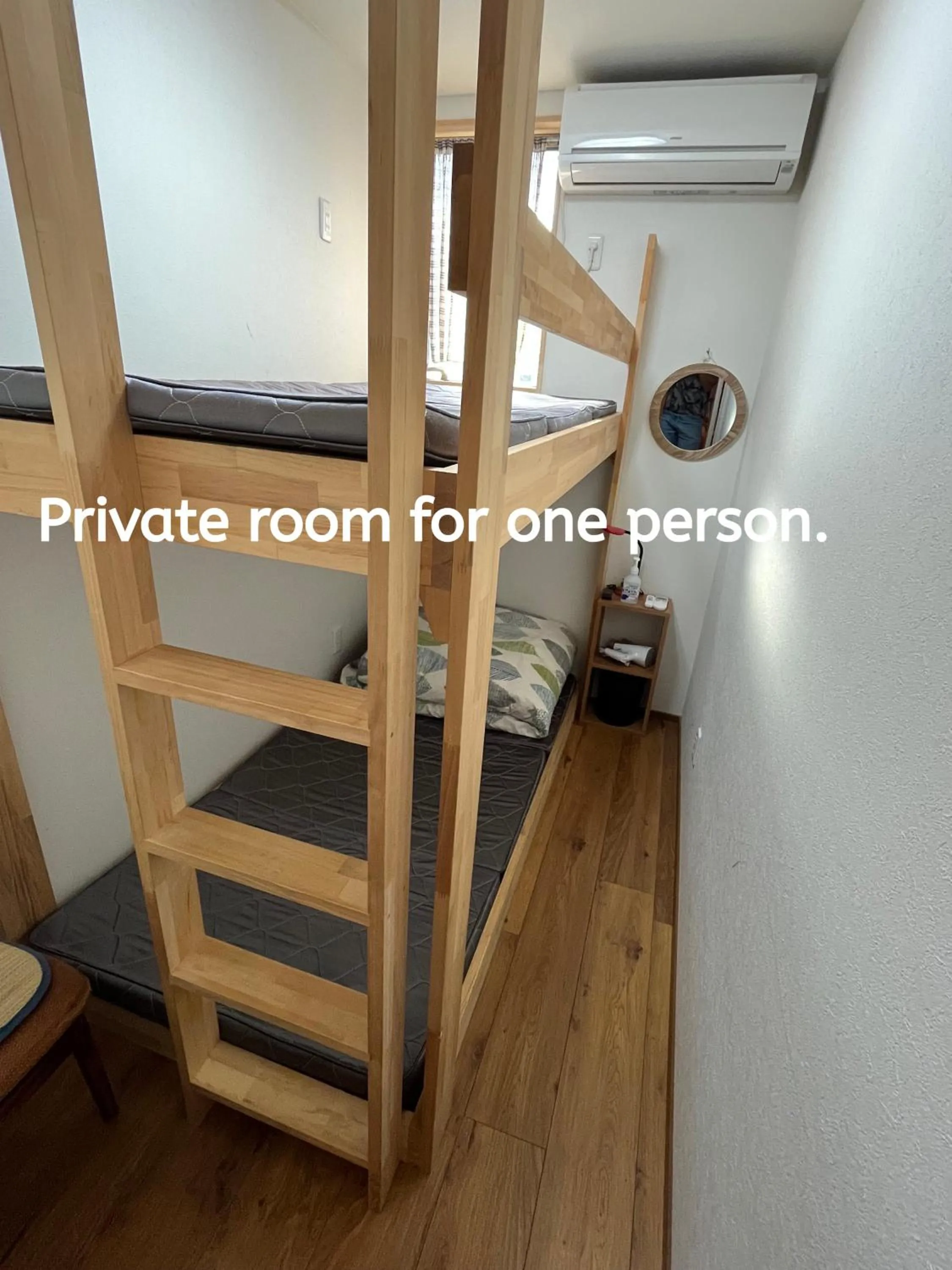 Photo of the whole room, Bed in Kanazawa Guesthouse Stella