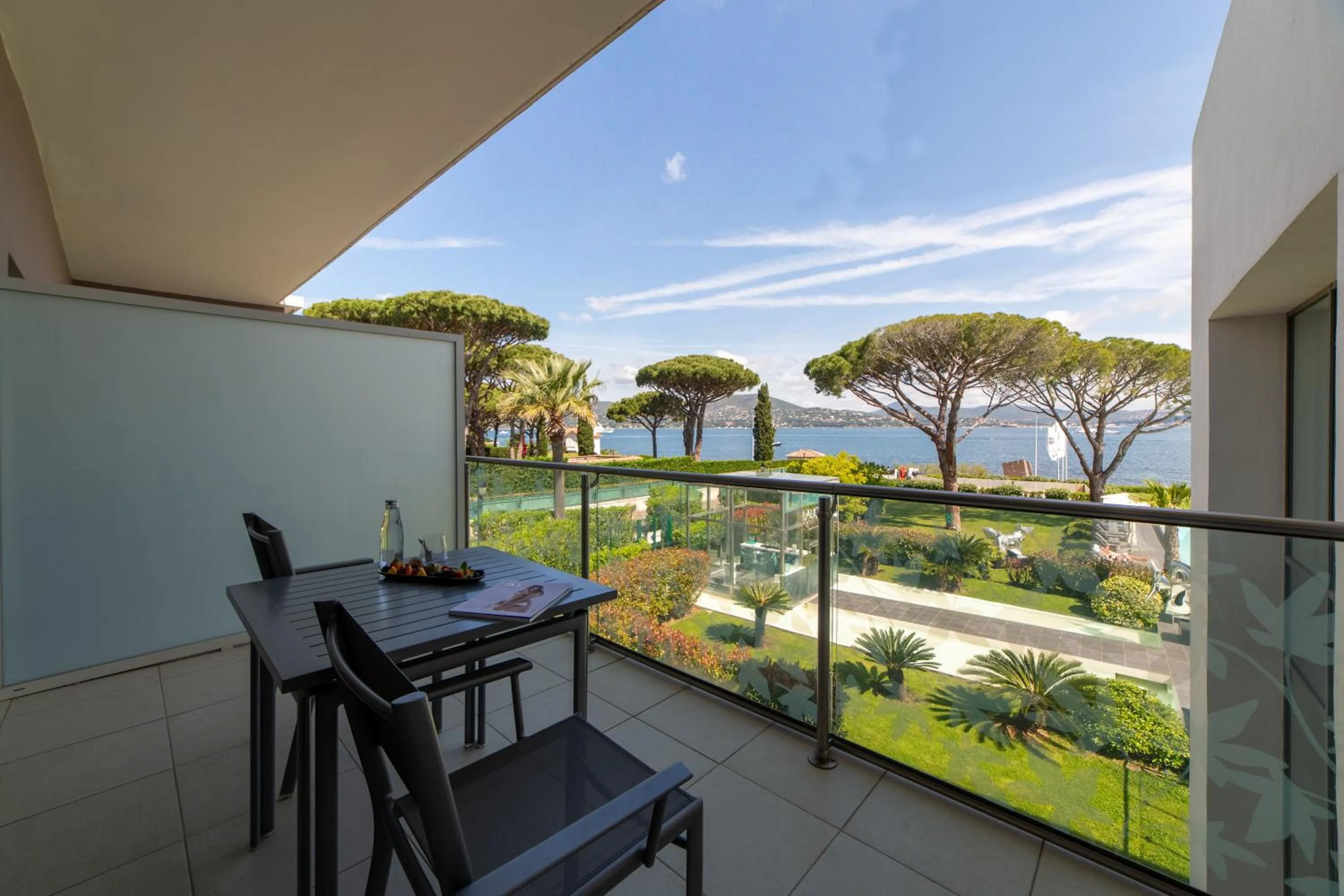 Balcony/Terrace in Kube Saint-Tropez