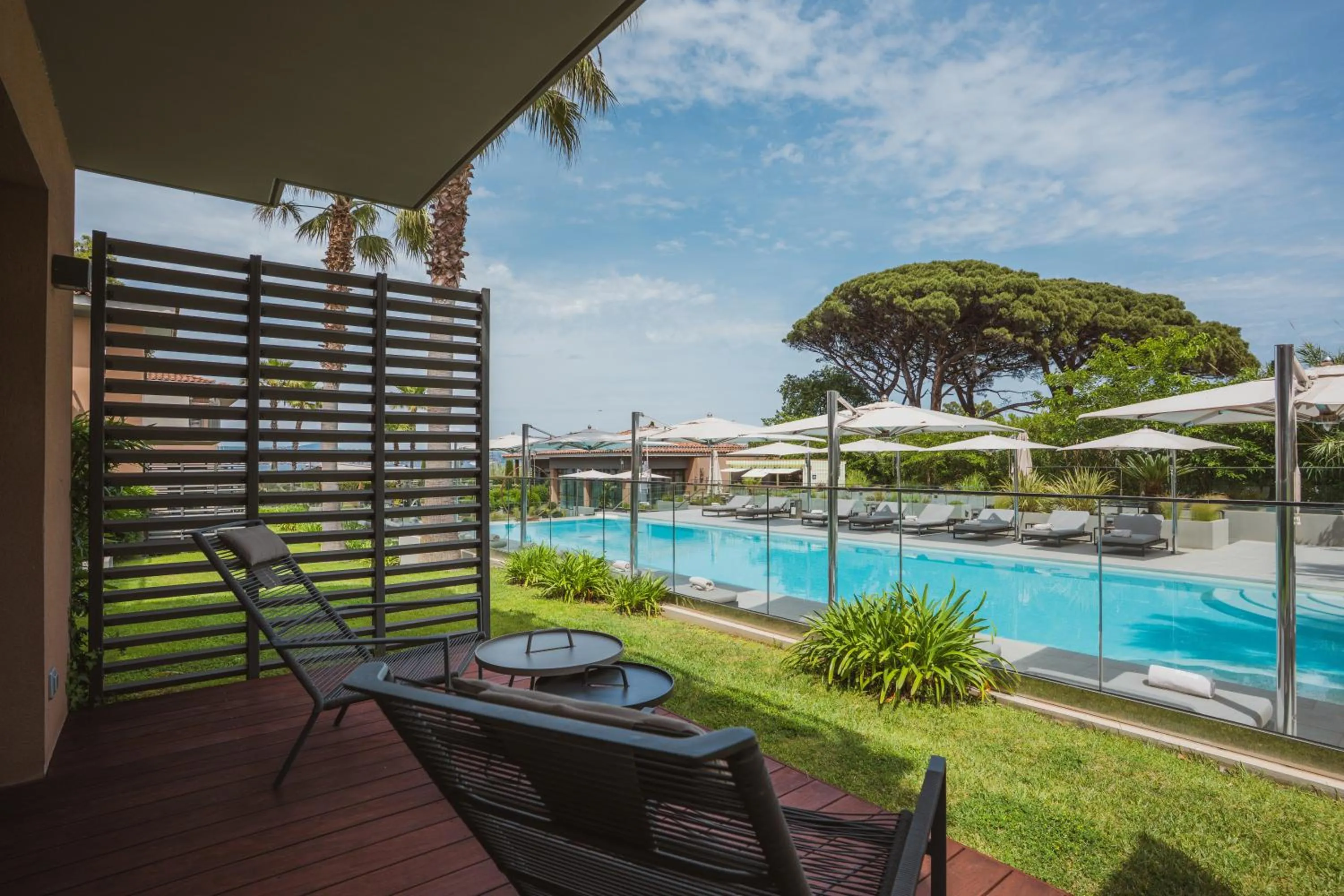 Balcony/Terrace in Kube Saint-Tropez