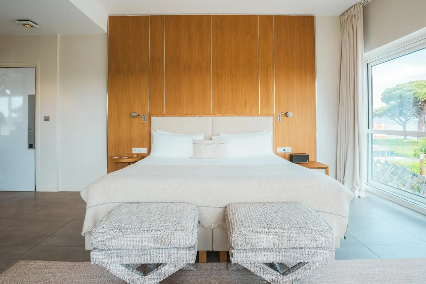 Bed in Kube Saint-Tropez