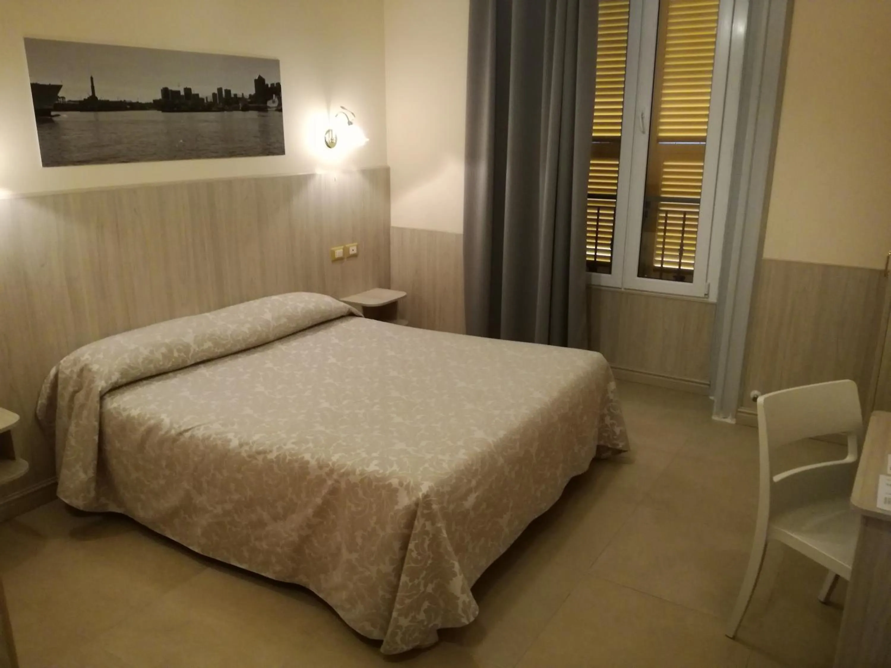 Bedroom, Bed in Hotel Cantore