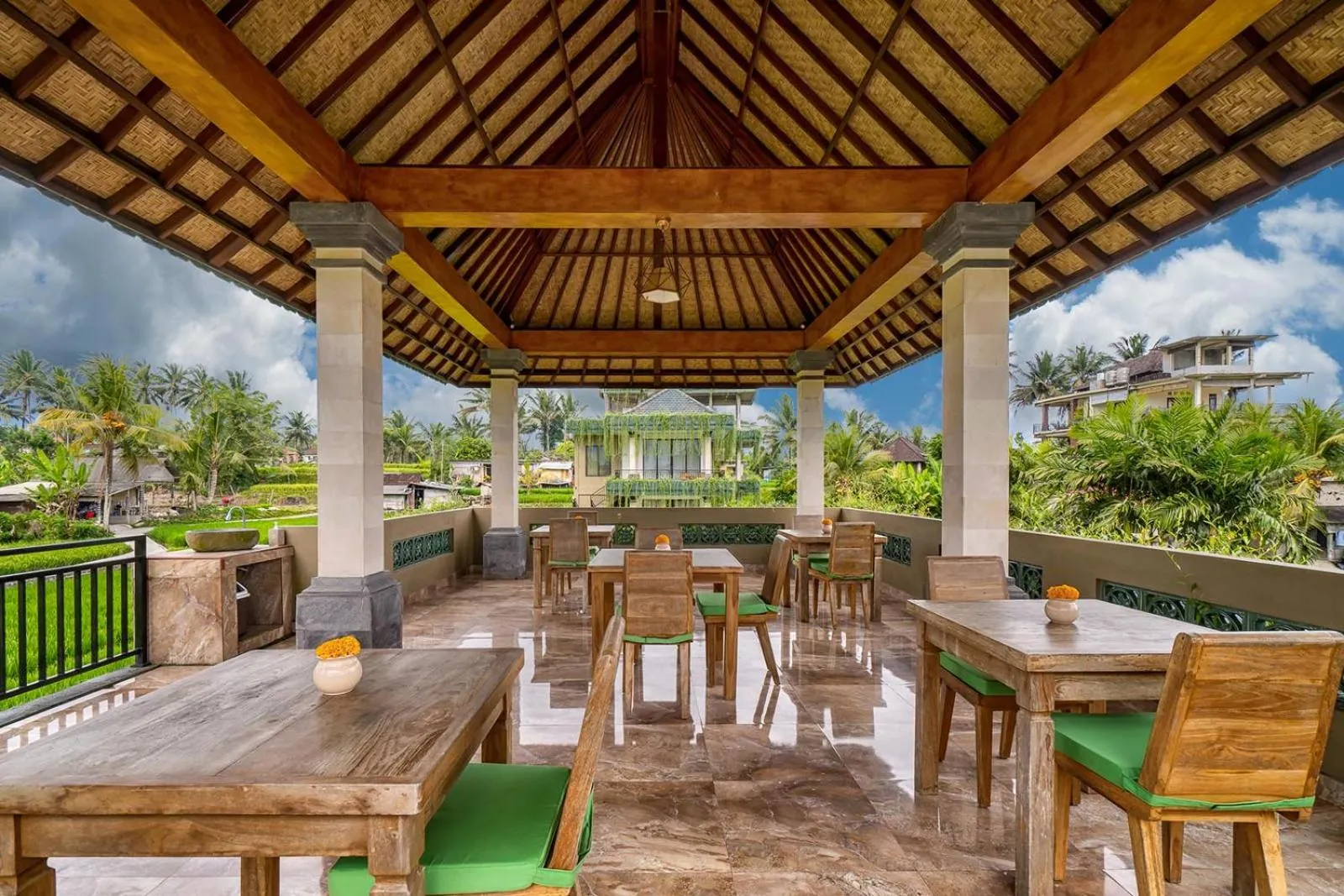 Restaurant/places to eat in Cahaya Ubud Villa
