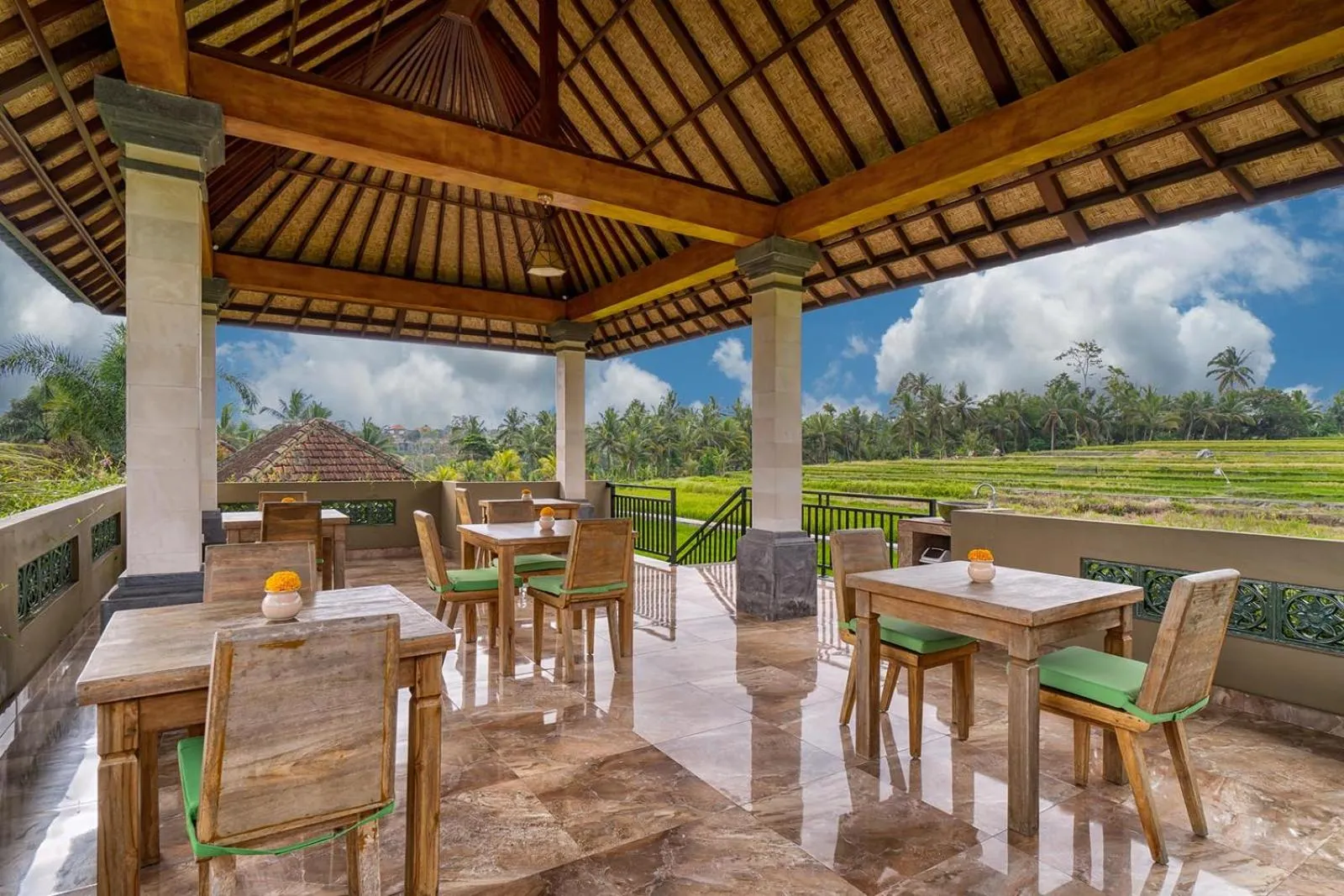 Restaurant/places to eat in Cahaya Ubud Villa