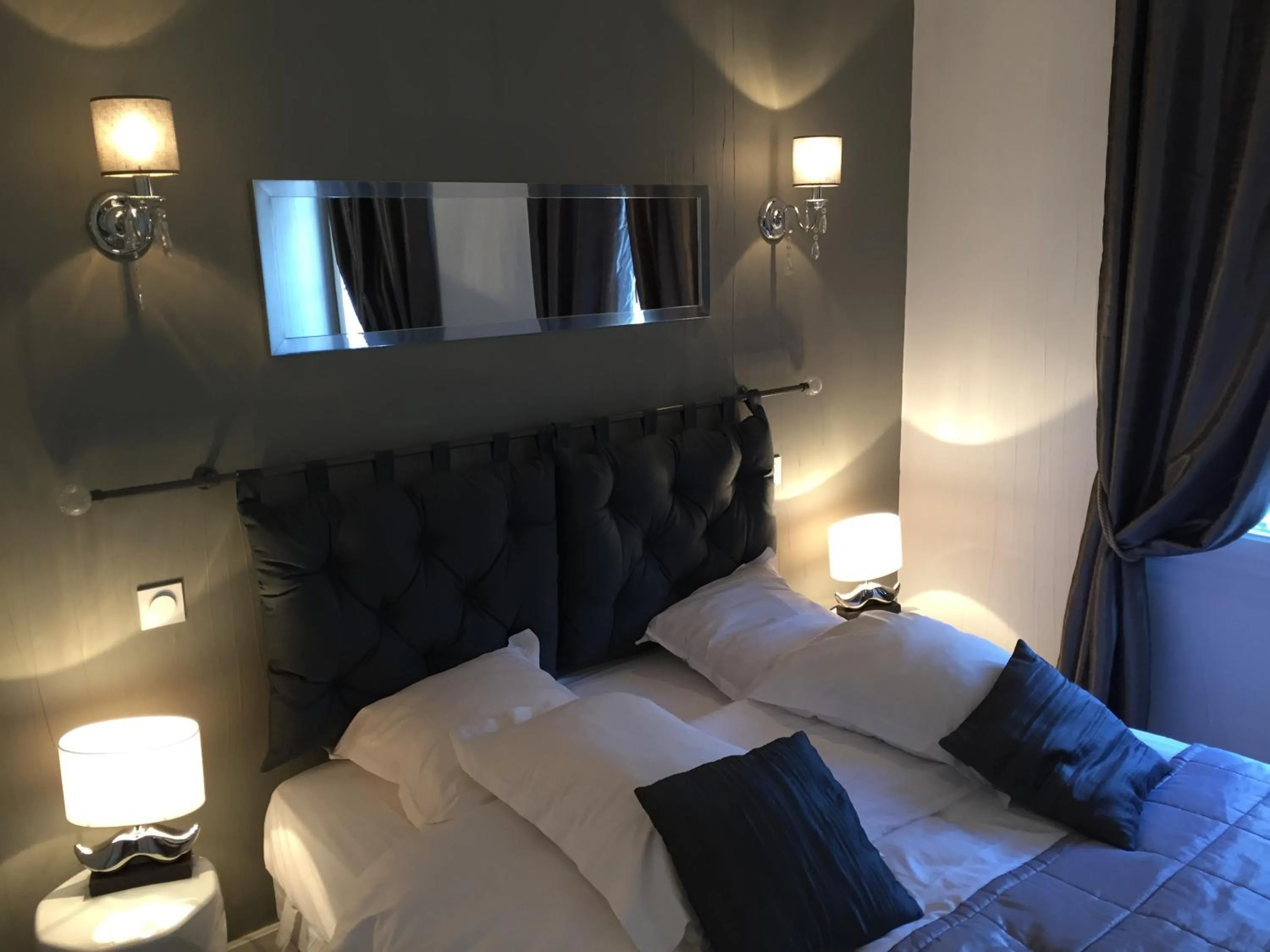 Bed in Hostellerie Normande