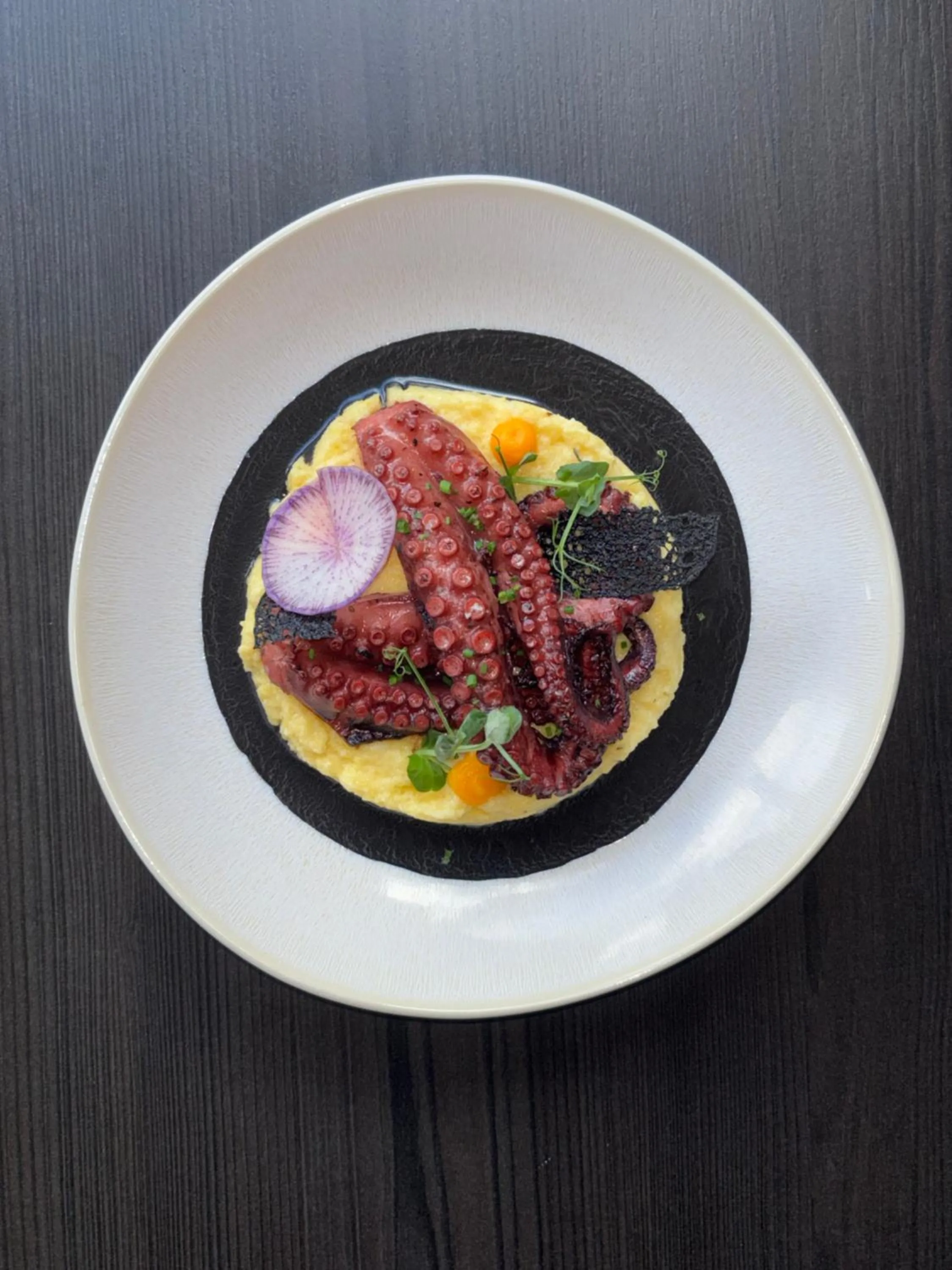 Restaurant/places to eat in Acapella Hotel