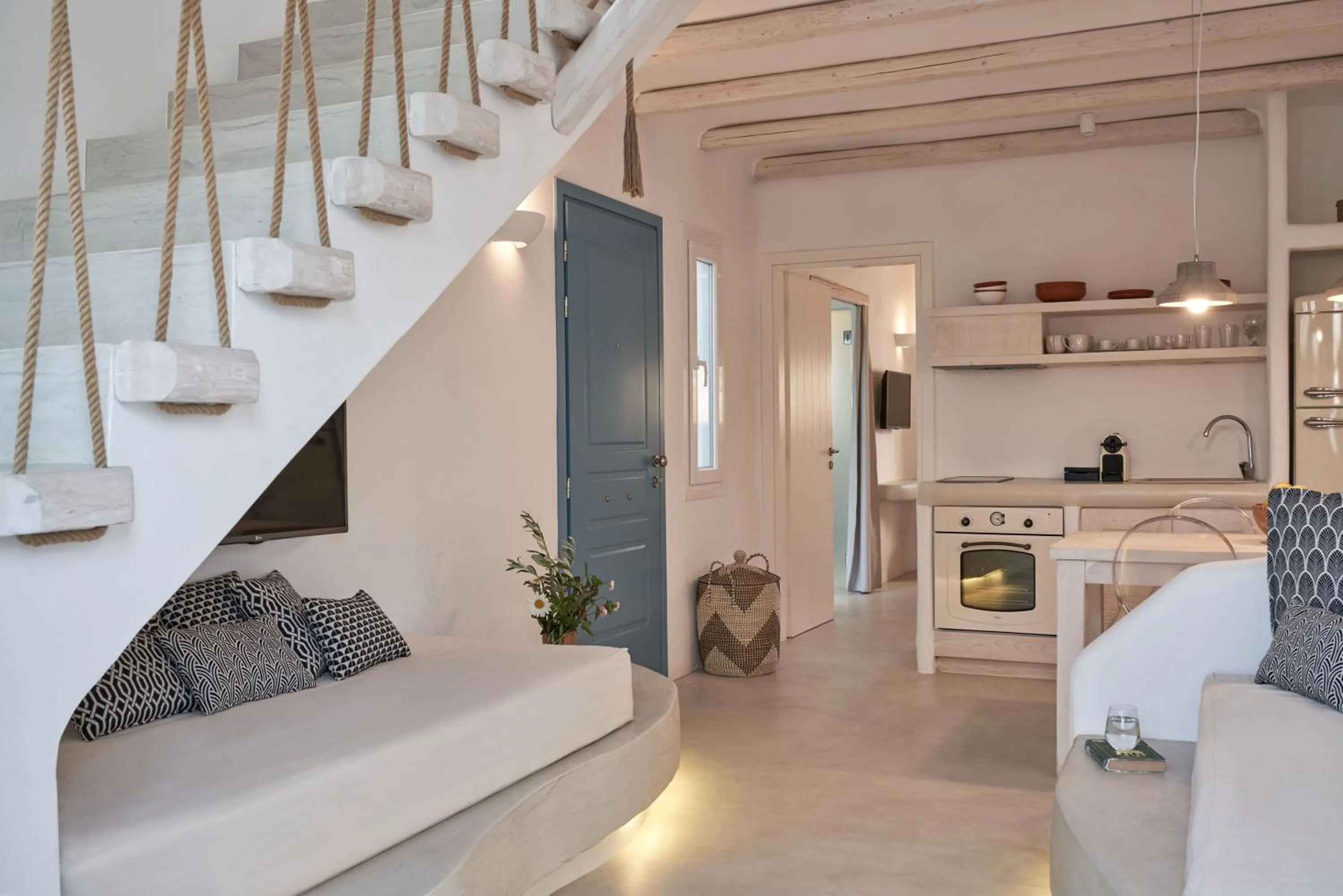 TV and multimedia in Naxian Utopia | Luxury Villas & Suites