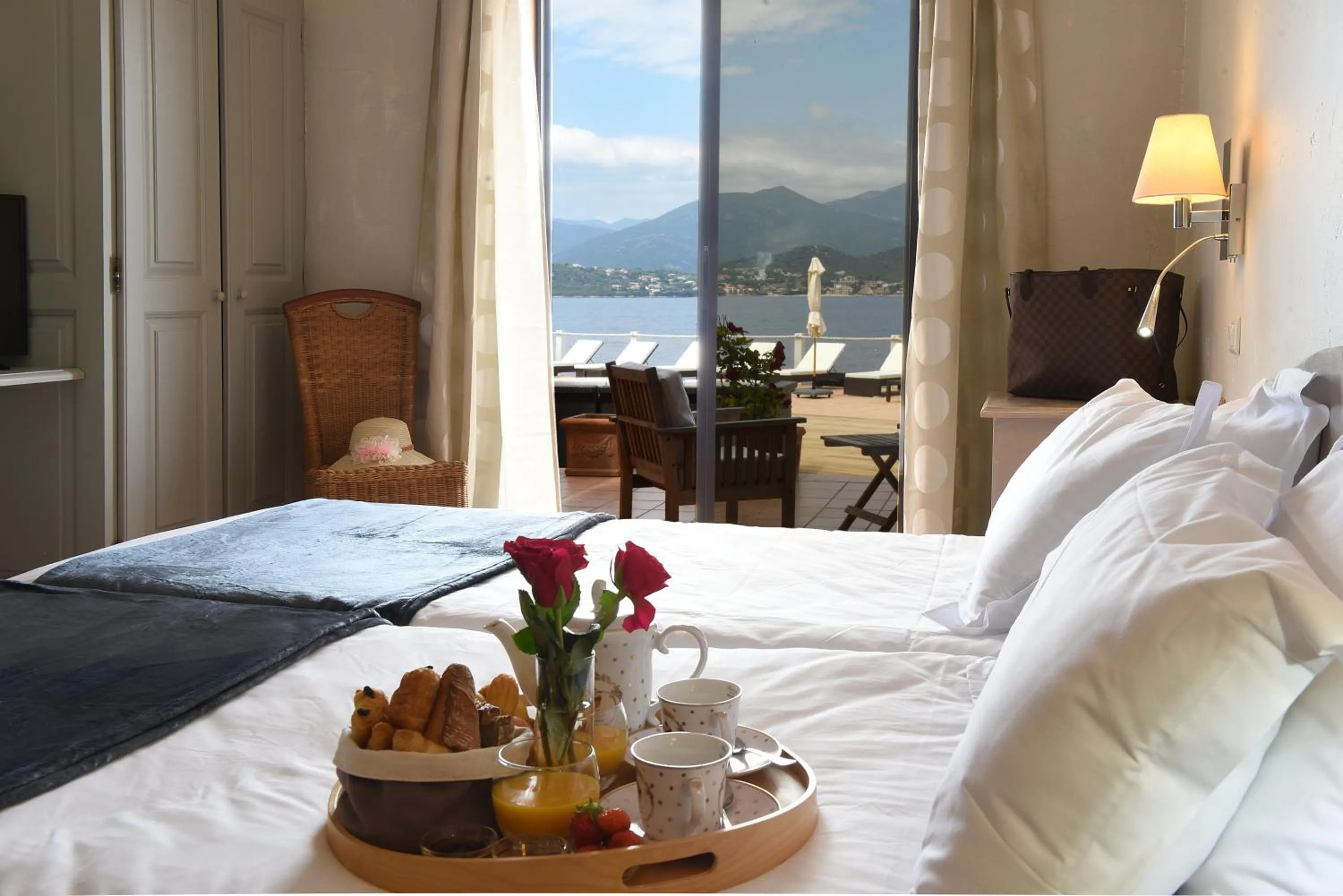 Photo of the whole room, Bed in Hôtel Castel d'Orcino