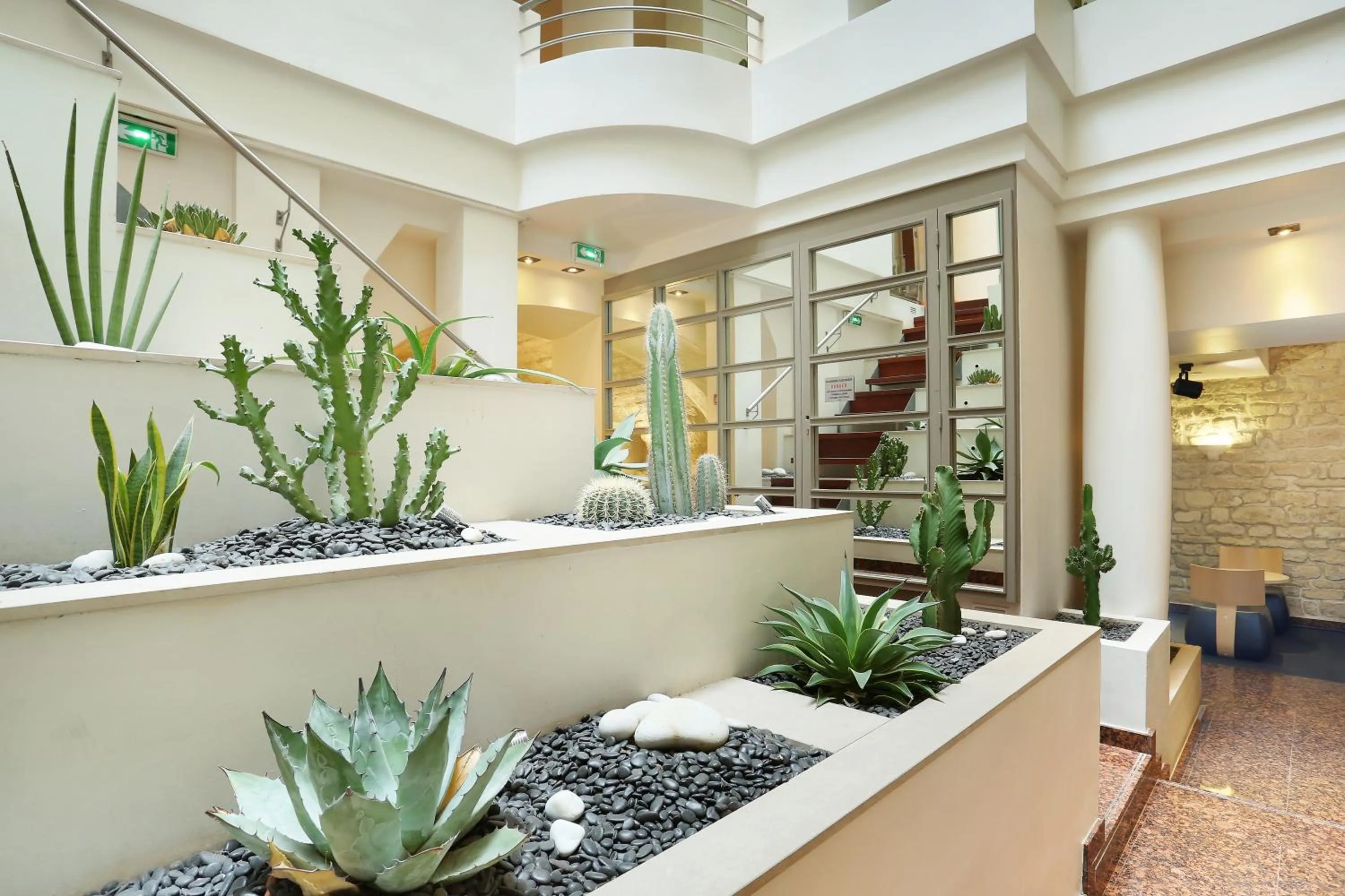 Garden in Select Hotel