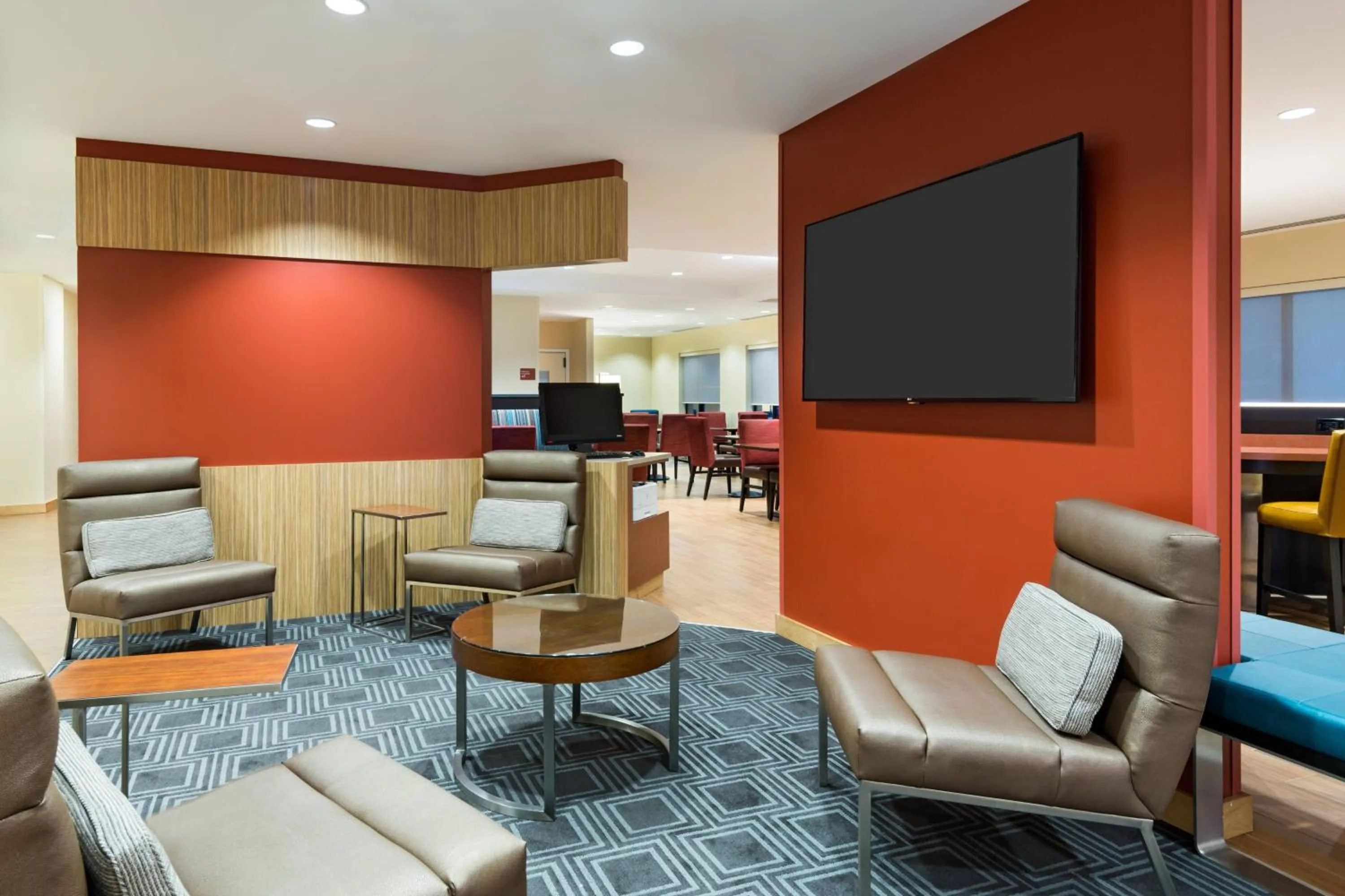 Lobby or reception in TownePlace Suites by Marriott Latham Albany Airport