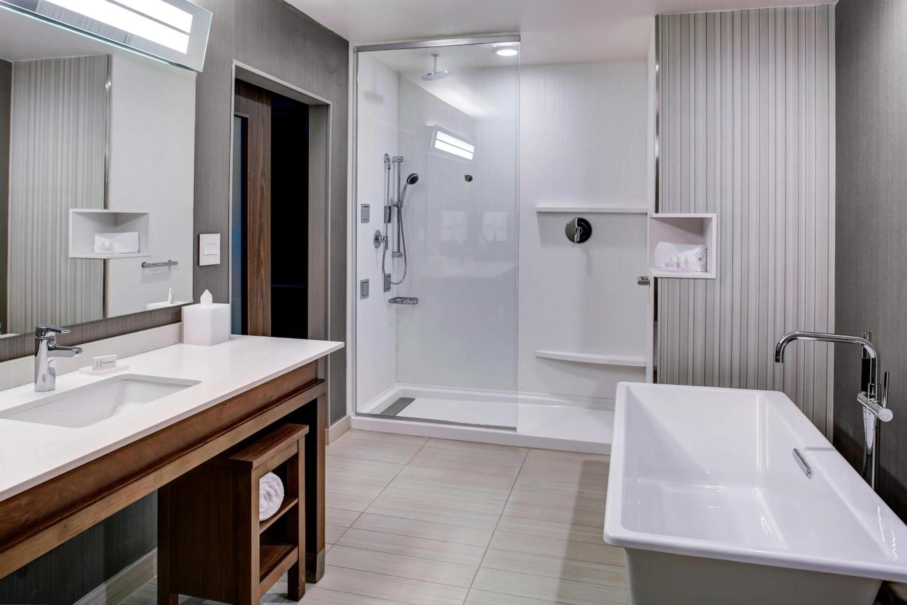 Bathroom in Courtyard by Marriott Nashville Mount Juliet